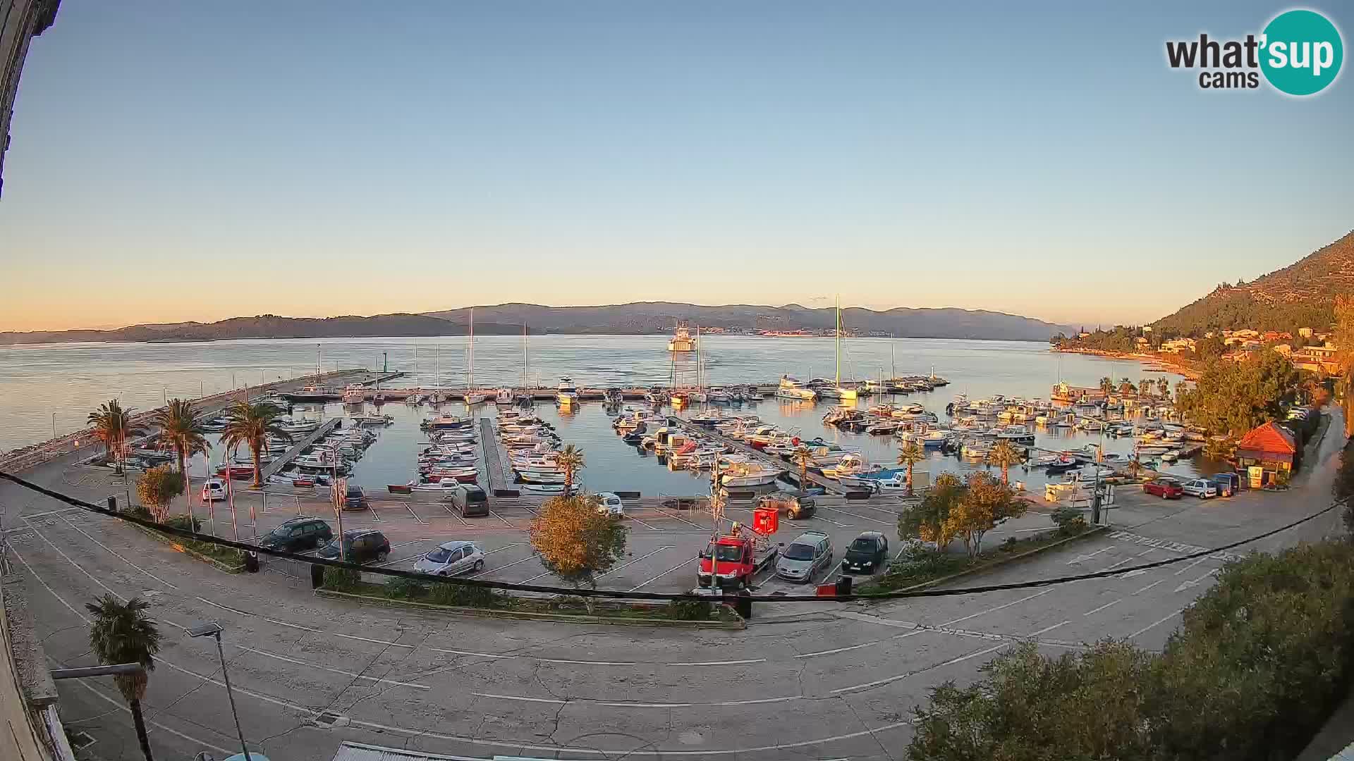 Spletna kamera Orebić Riva – Trajekt za Korčulo v živo