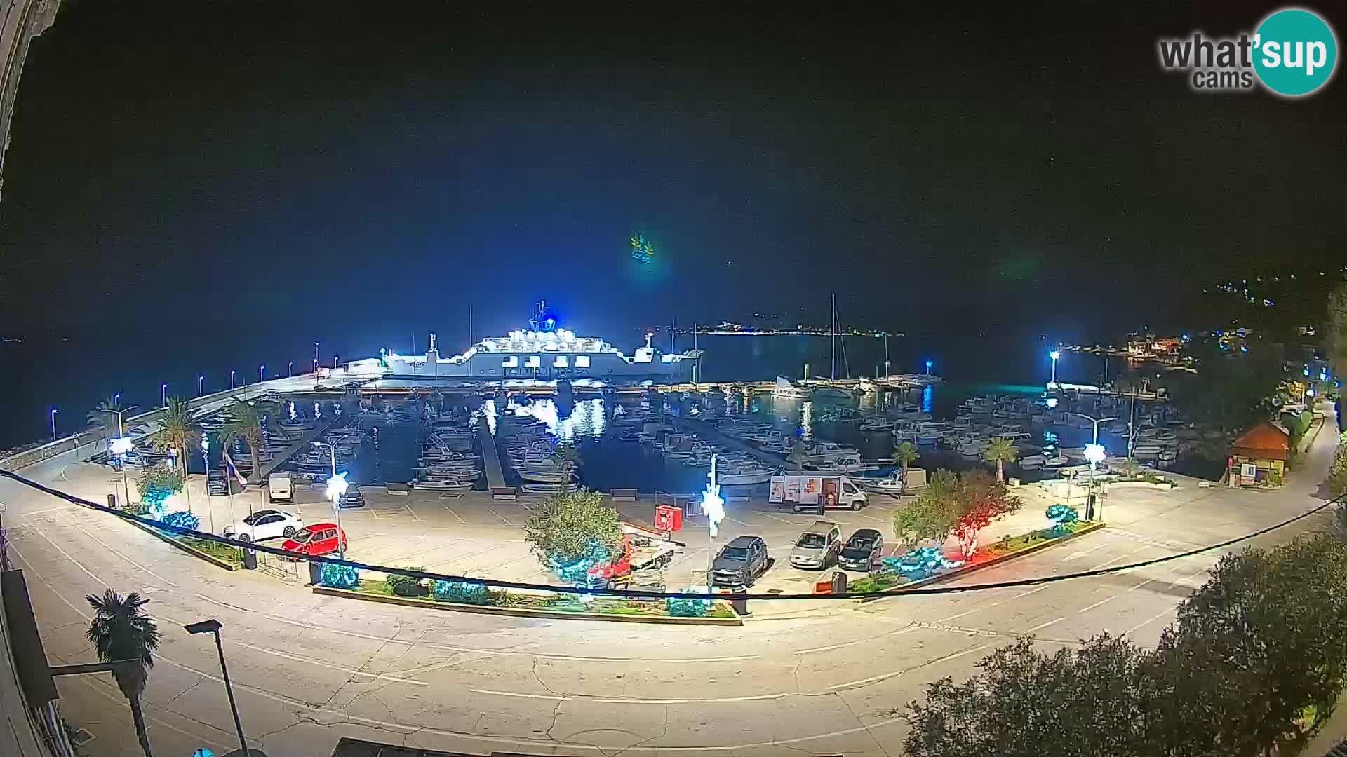 Web kamera Orebić Riva – Trajekt za Korčulu uživo