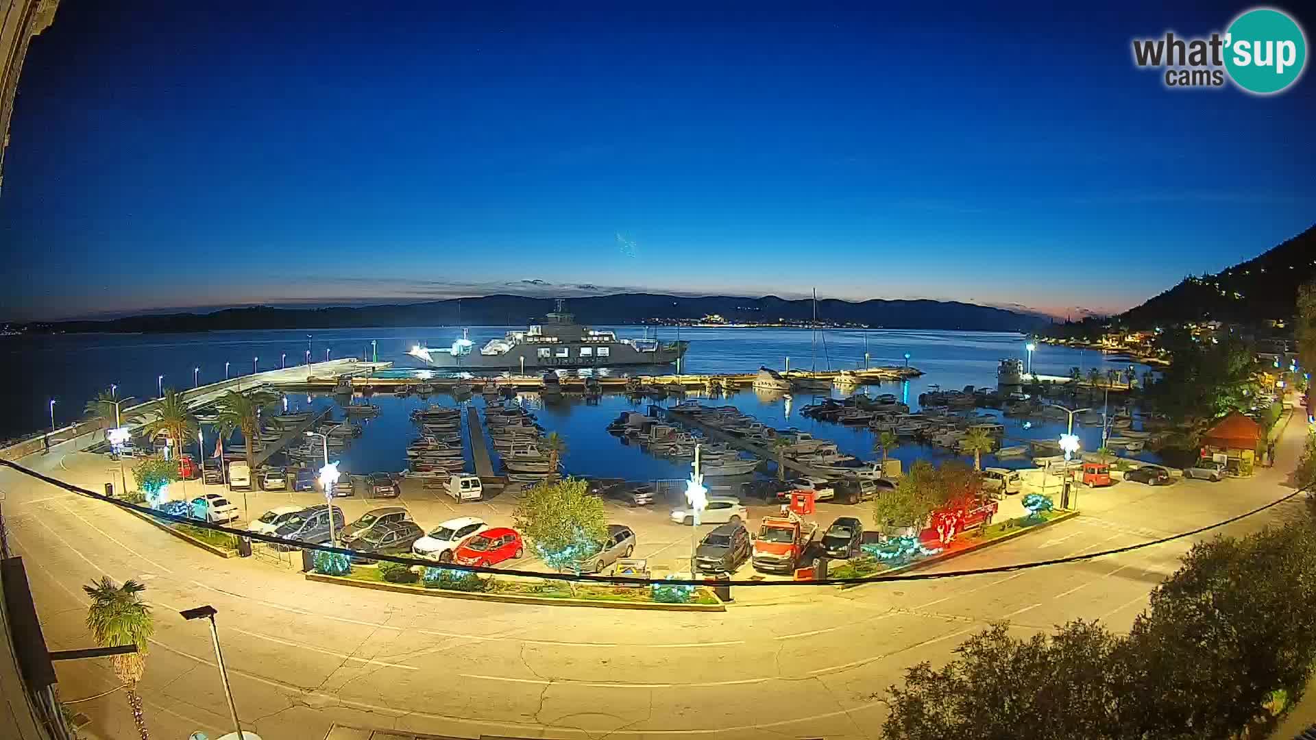 Webcam Orebić Riva – Ferry to Korčula Live