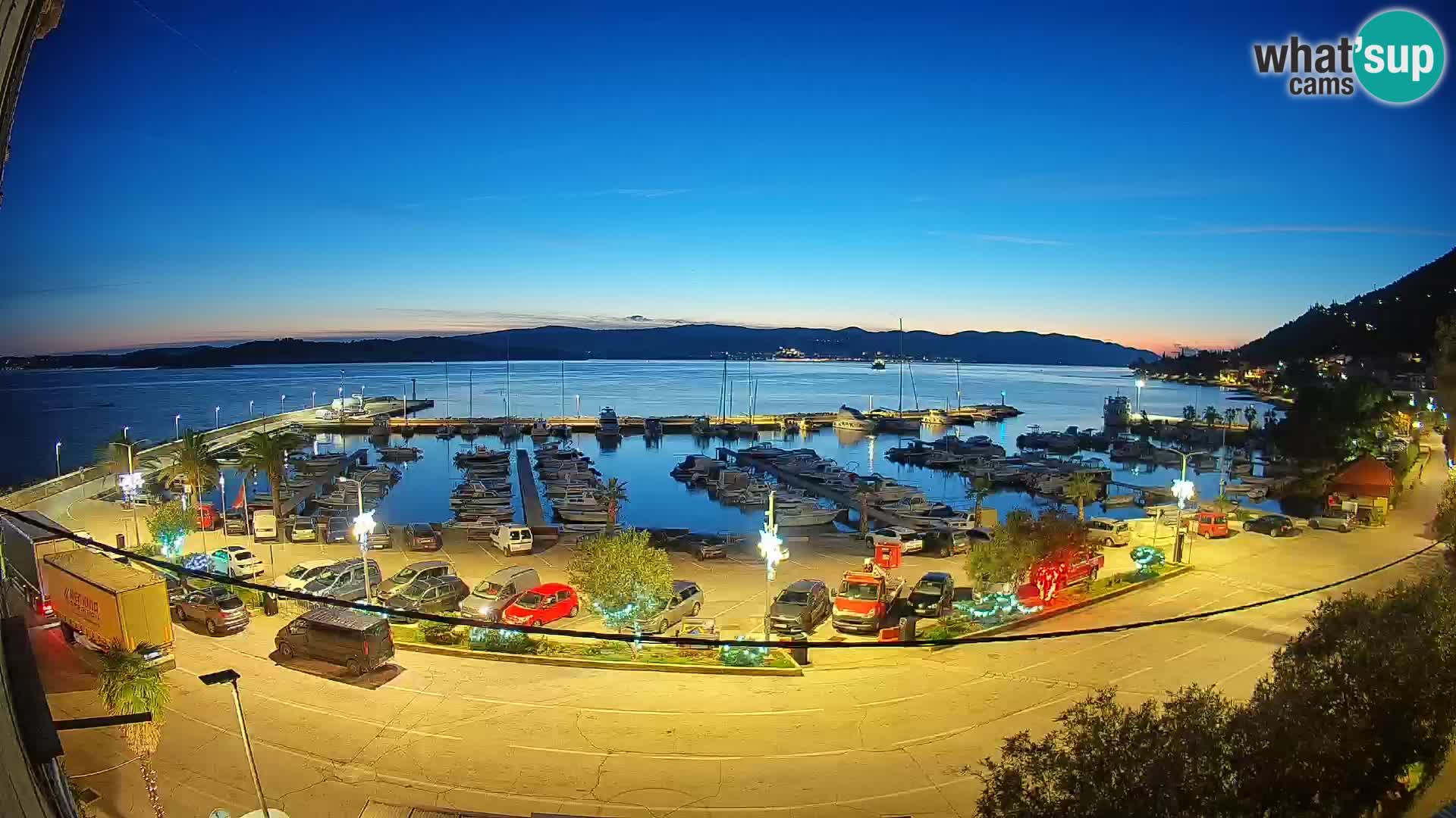 Webcam Orebić Riva – Ferry to Korčula Live