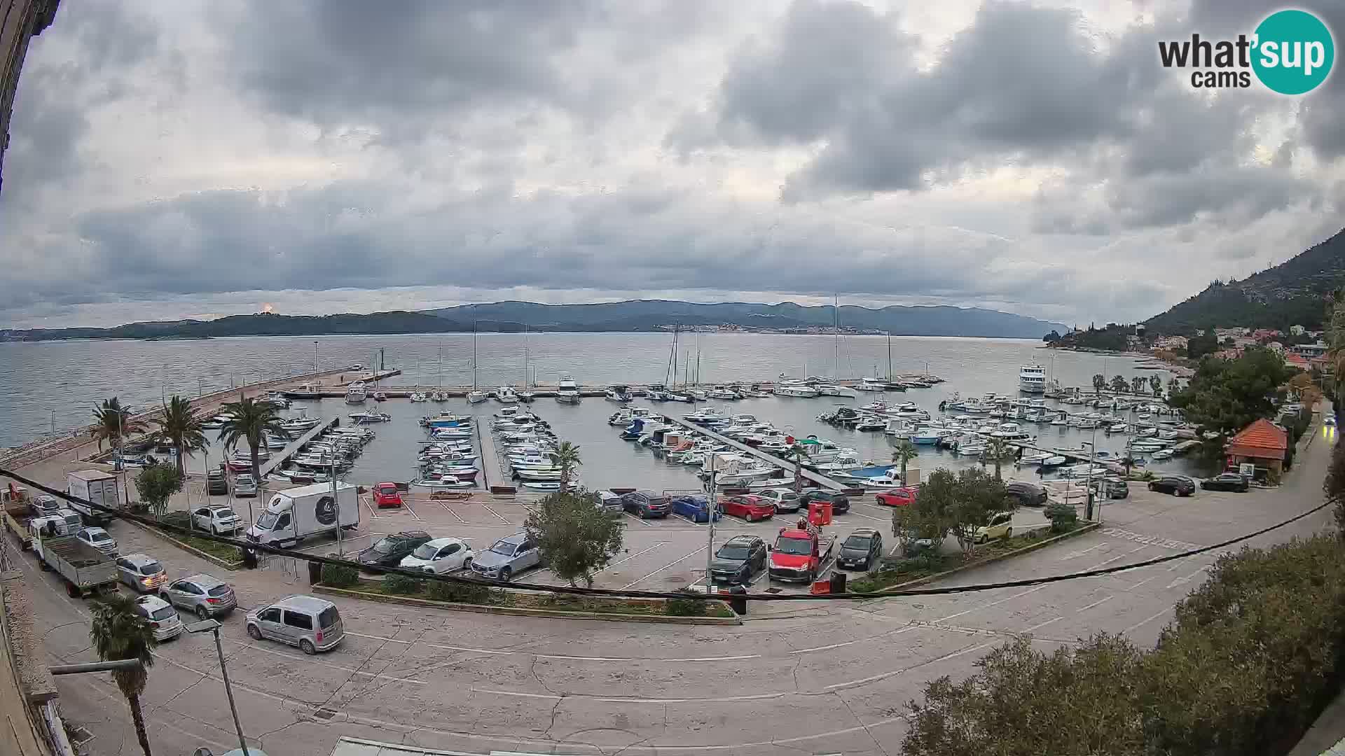 Web kamera Orebić Riva – Trajekt za Korčulu uživo