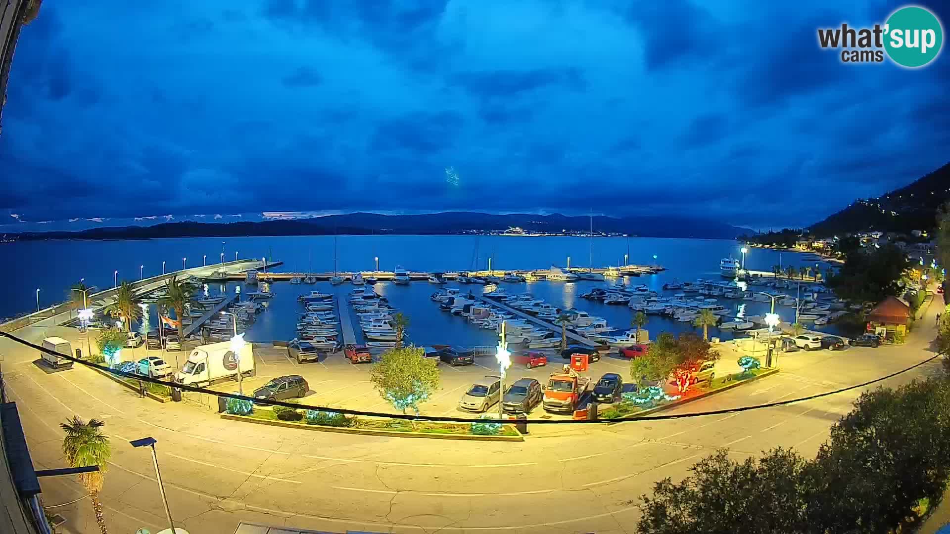 Webcam Orebić Riva – Ferry to Korčula Live