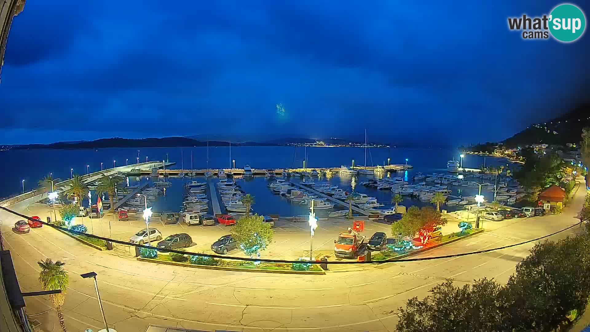 Web kamera Orebić Riva – Trajekt za Korčulu uživo