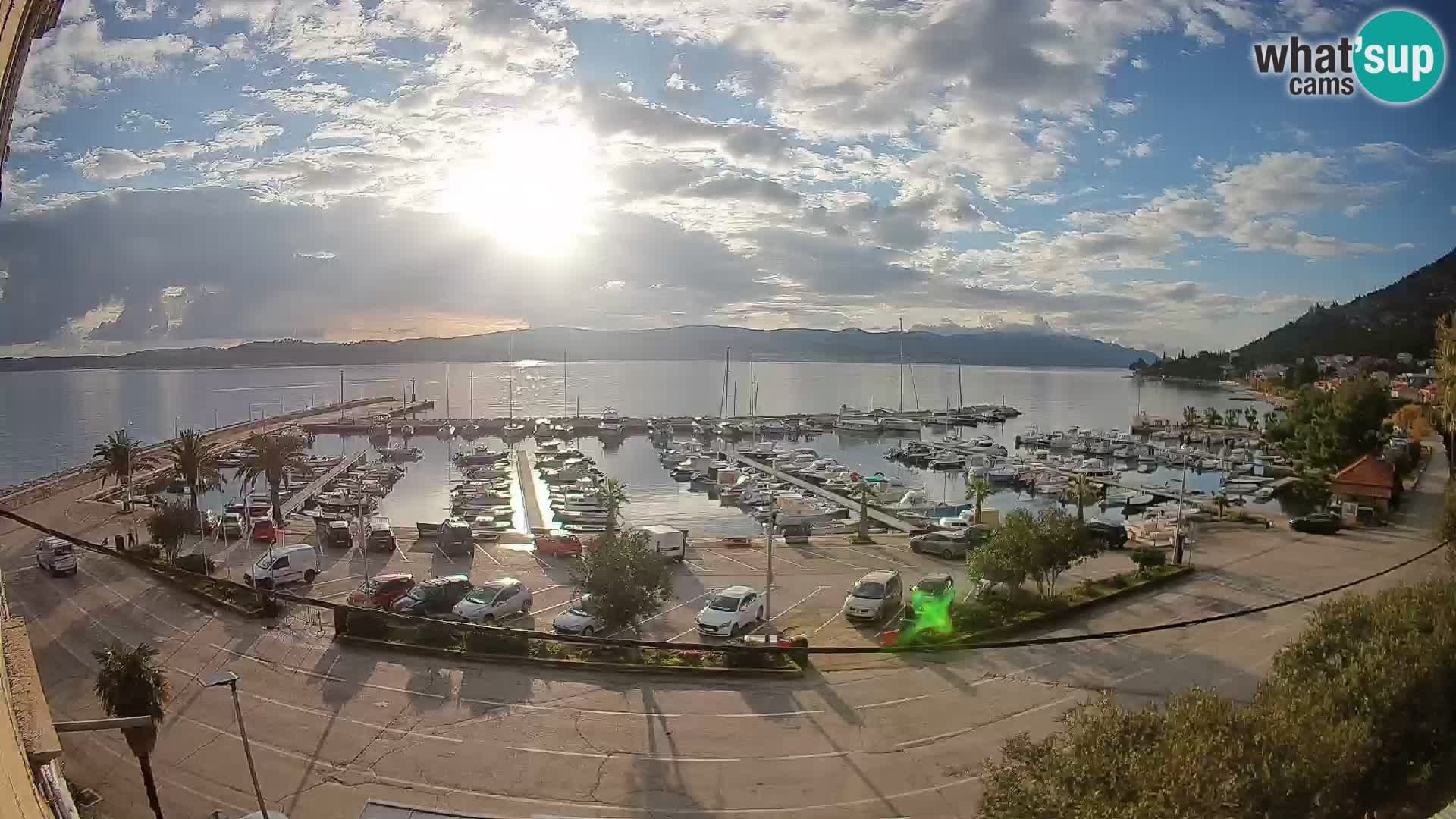 Web kamera Orebić Riva – Trajekt za Korčulu uživo