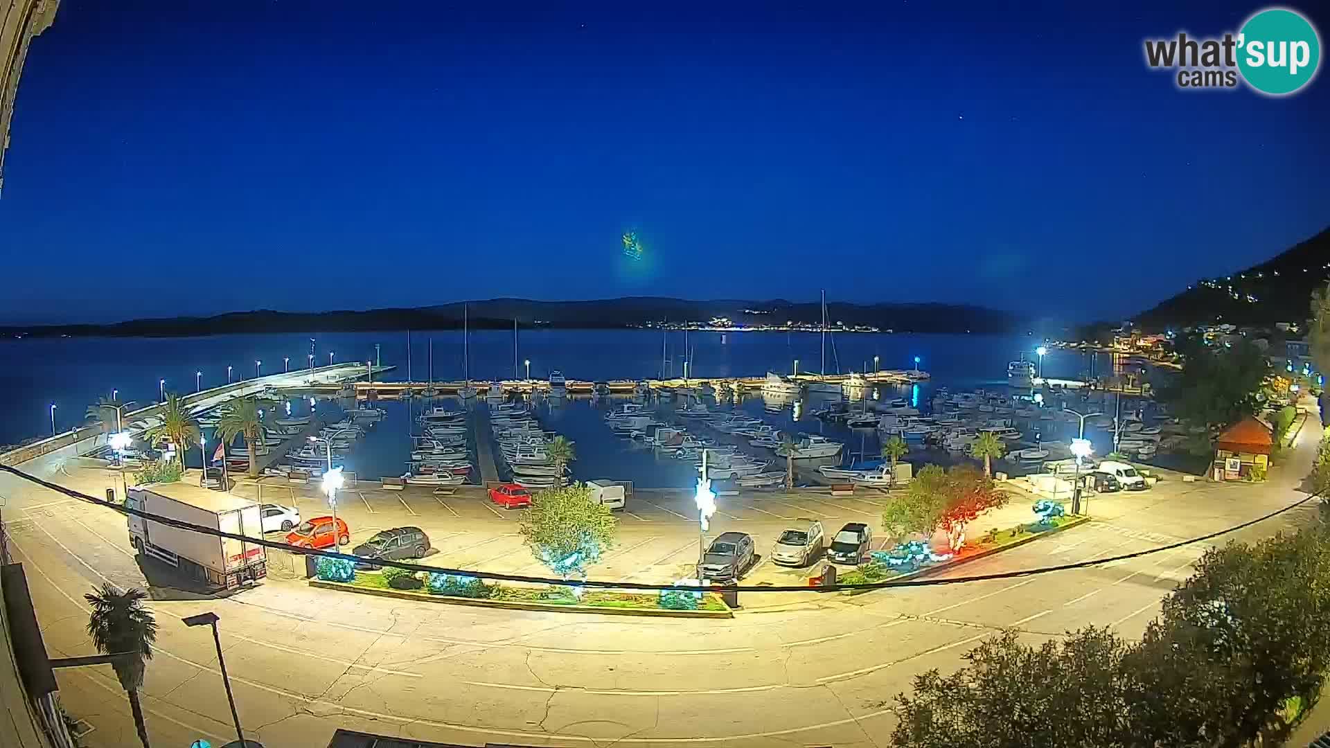 Web kamera Orebić Riva – Trajekt za Korčulu uživo