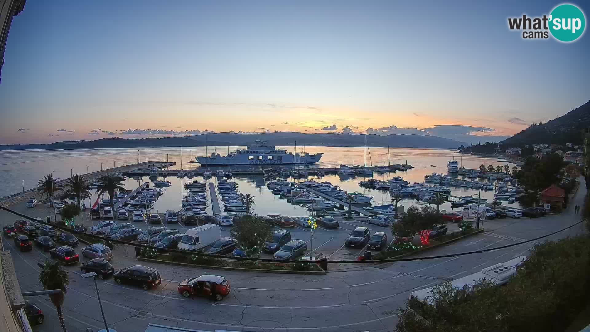 Spletna kamera Orebić Riva – Trajekt za Korčulo v živo