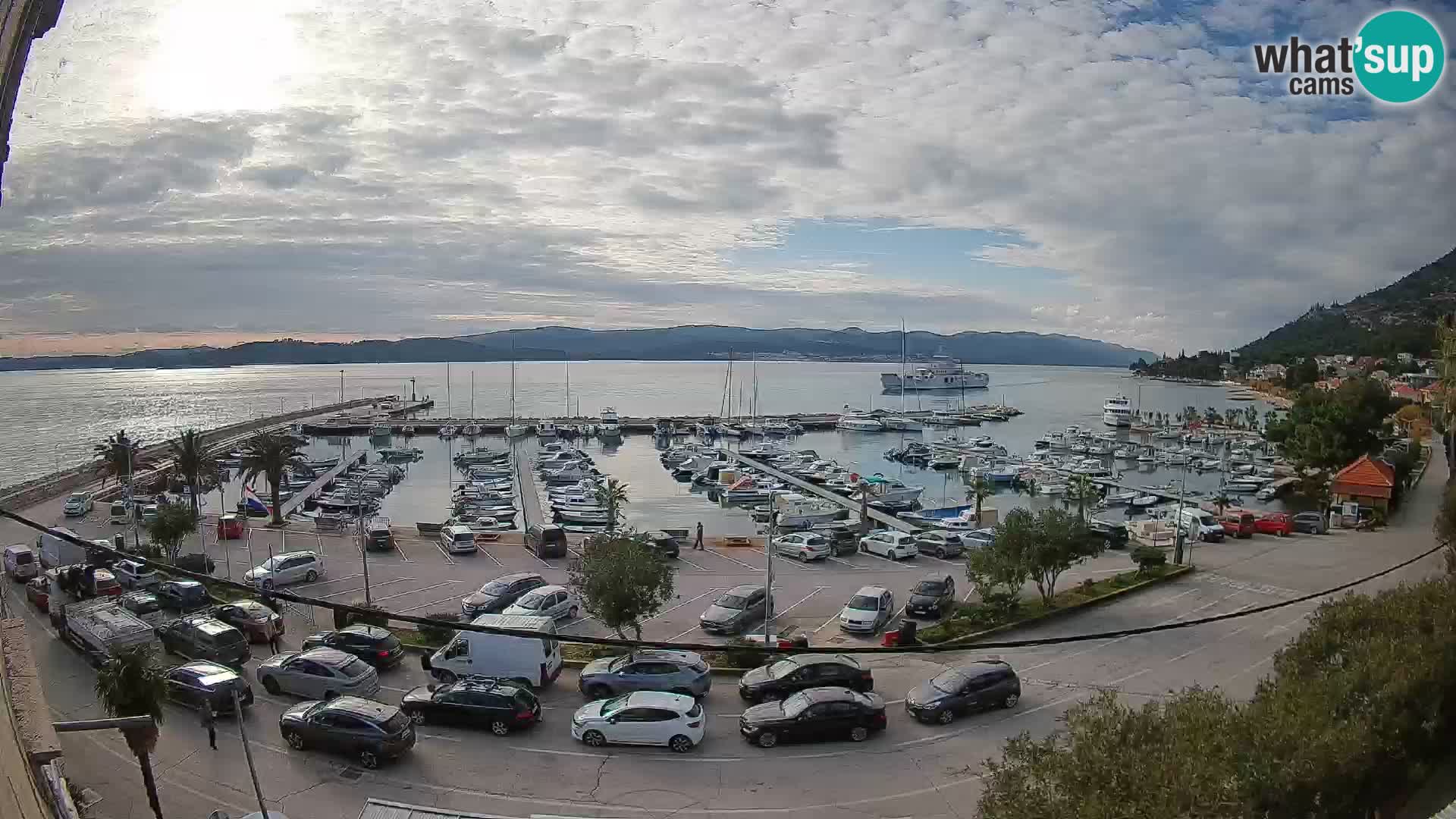 Web kamera Orebić Riva – Trajekt za Korčulu uživo