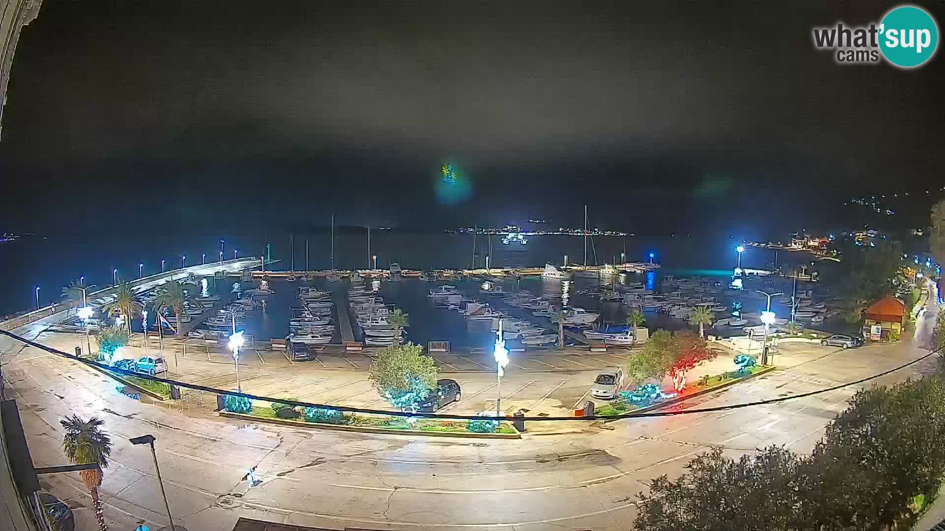 Web kamera Orebić Riva – Trajekt za Korčulu uživo