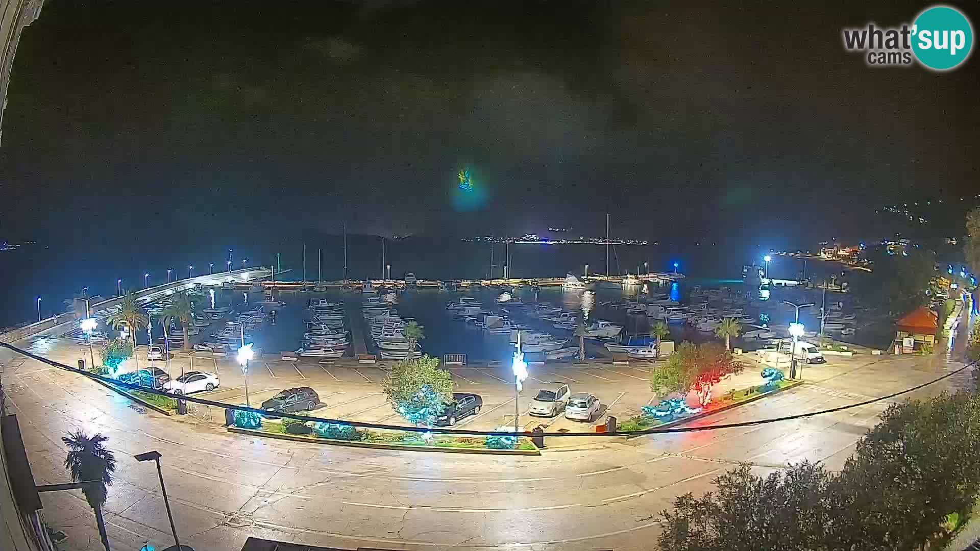 Web kamera Orebić Riva – Trajekt za Korčulu uživo