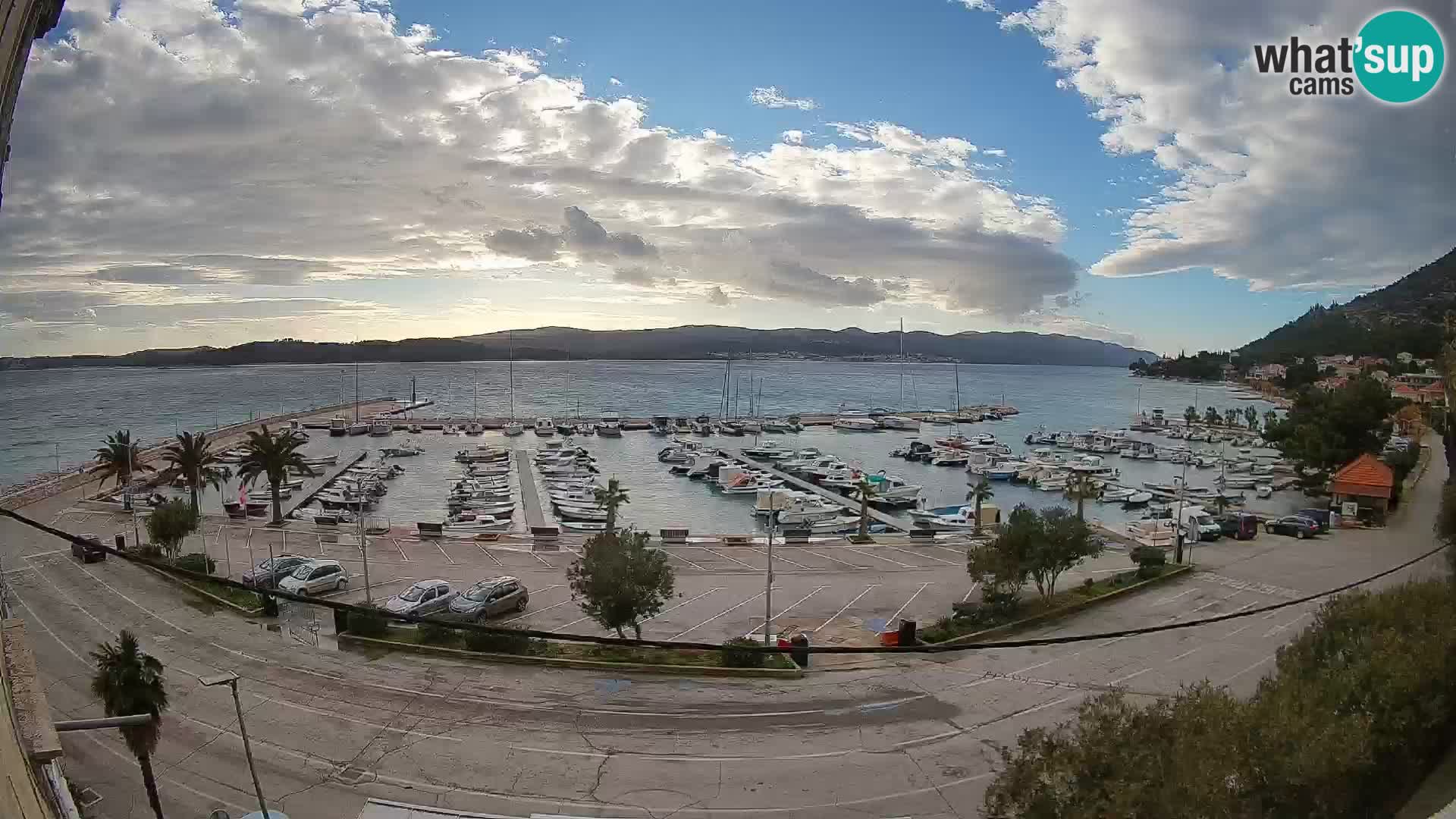 Web kamera Orebić Riva – Trajekt za Korčulu uživo