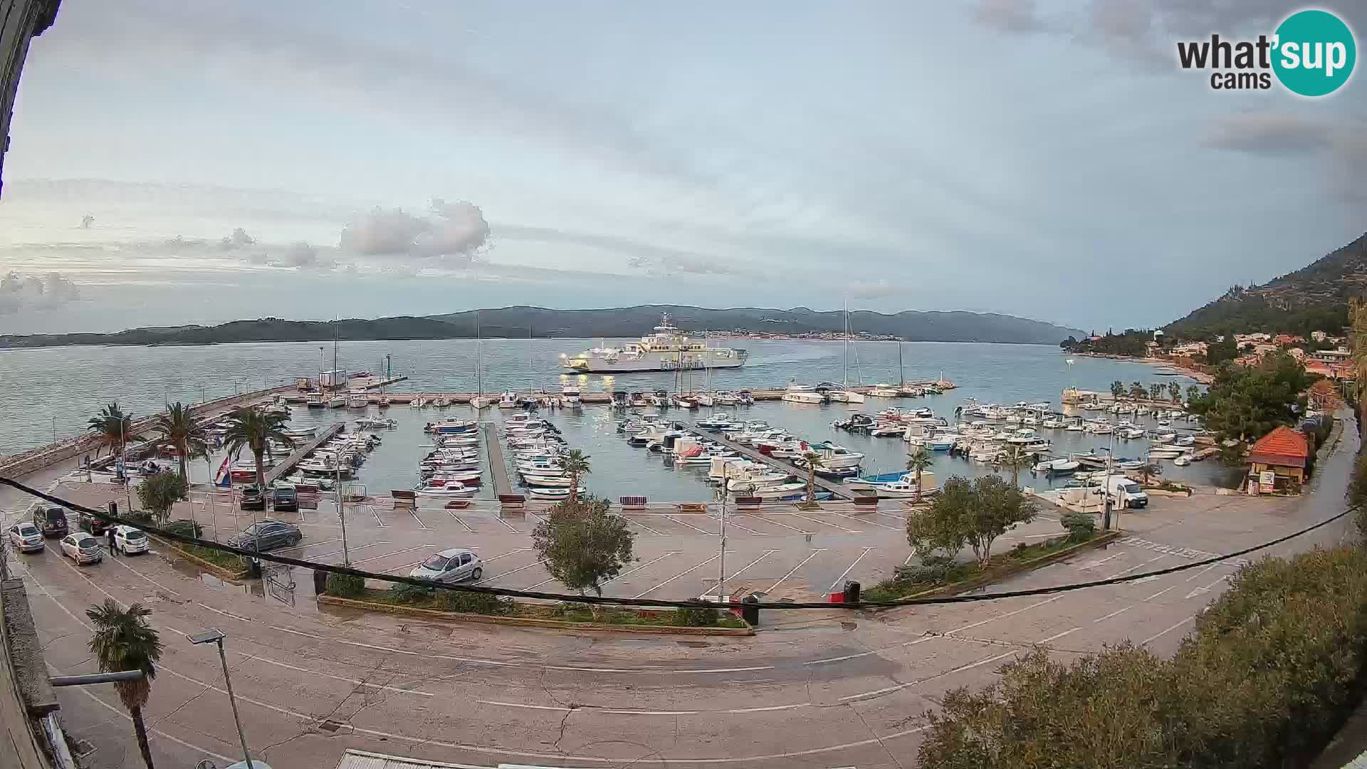 Web kamera Orebić Riva – Trajekt za Korčulu uživo