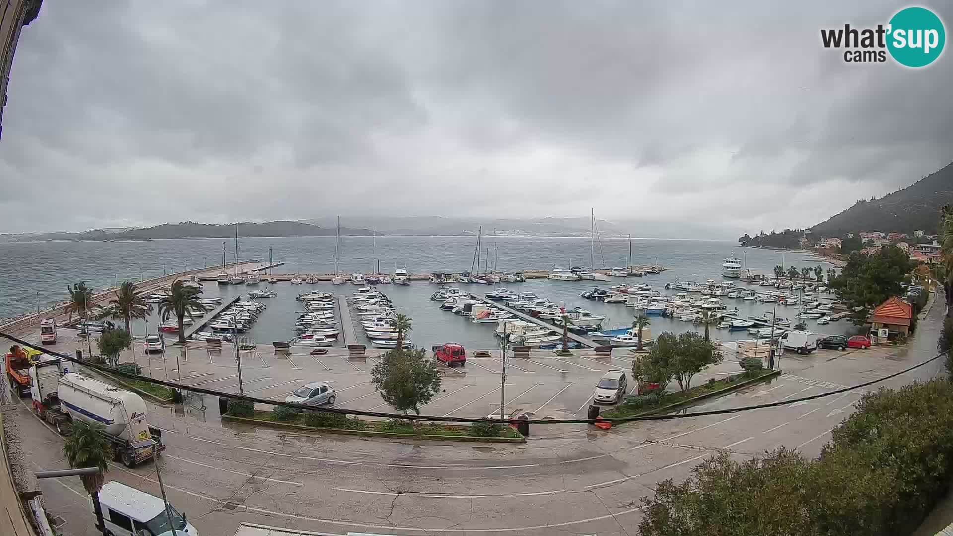 Web kamera Orebić Riva – Trajekt za Korčulu uživo