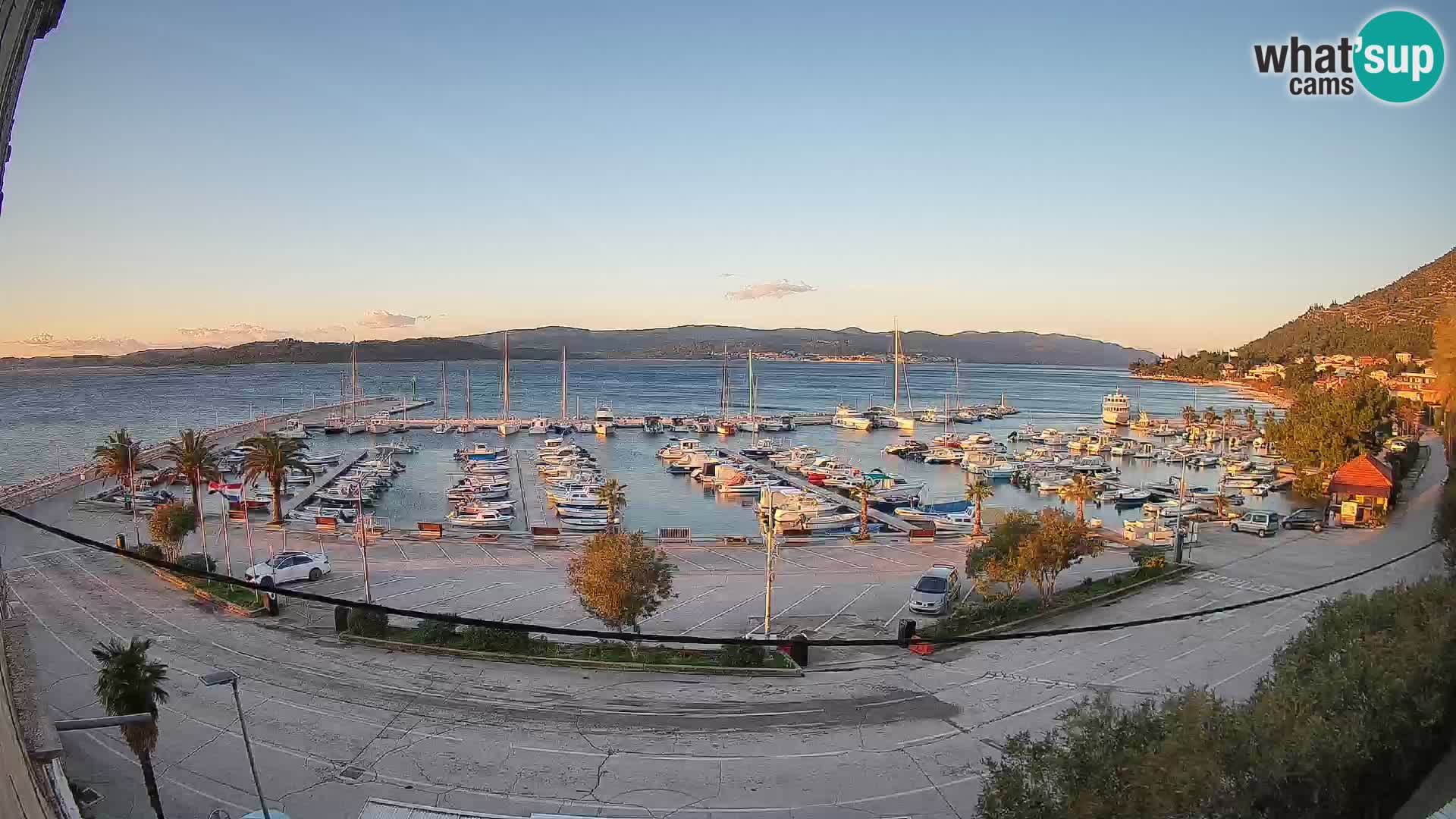 Web kamera Orebić Riva – Trajekt za Korčulu uživo