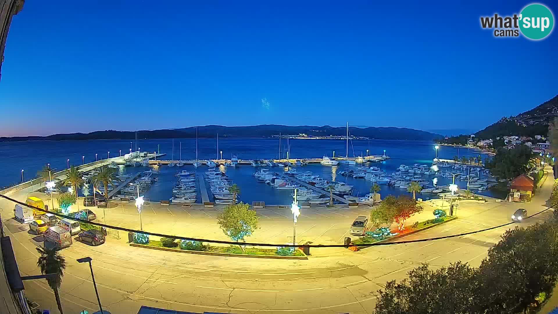 Web kamera Orebić Riva – Trajekt za Korčulu uživo