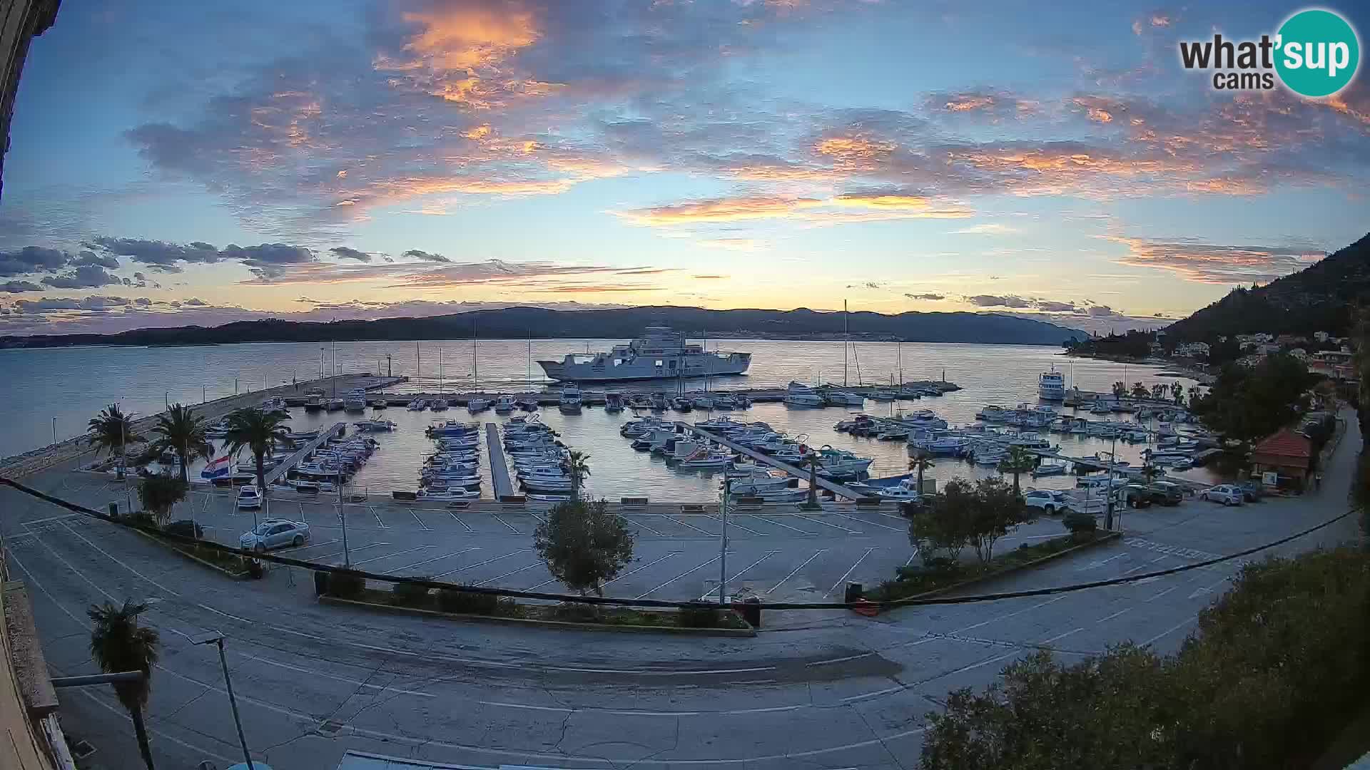 Web kamera Orebić Riva – Trajekt za Korčulu uživo