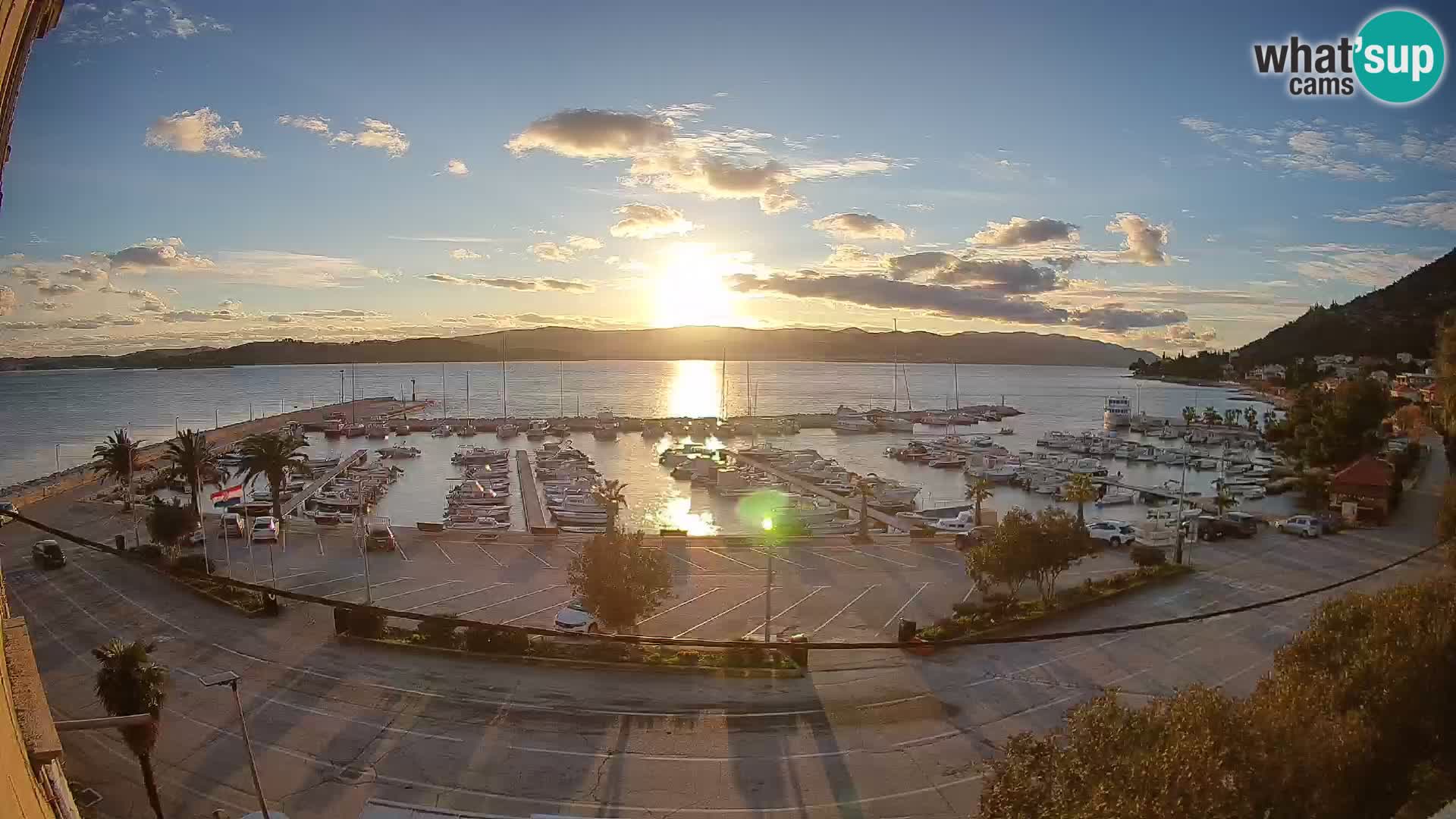 Web kamera Orebić Riva – Trajekt za Korčulu uživo