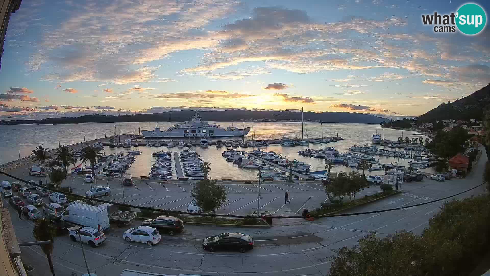 Web kamera Orebić Riva – Trajekt za Korčulu uživo