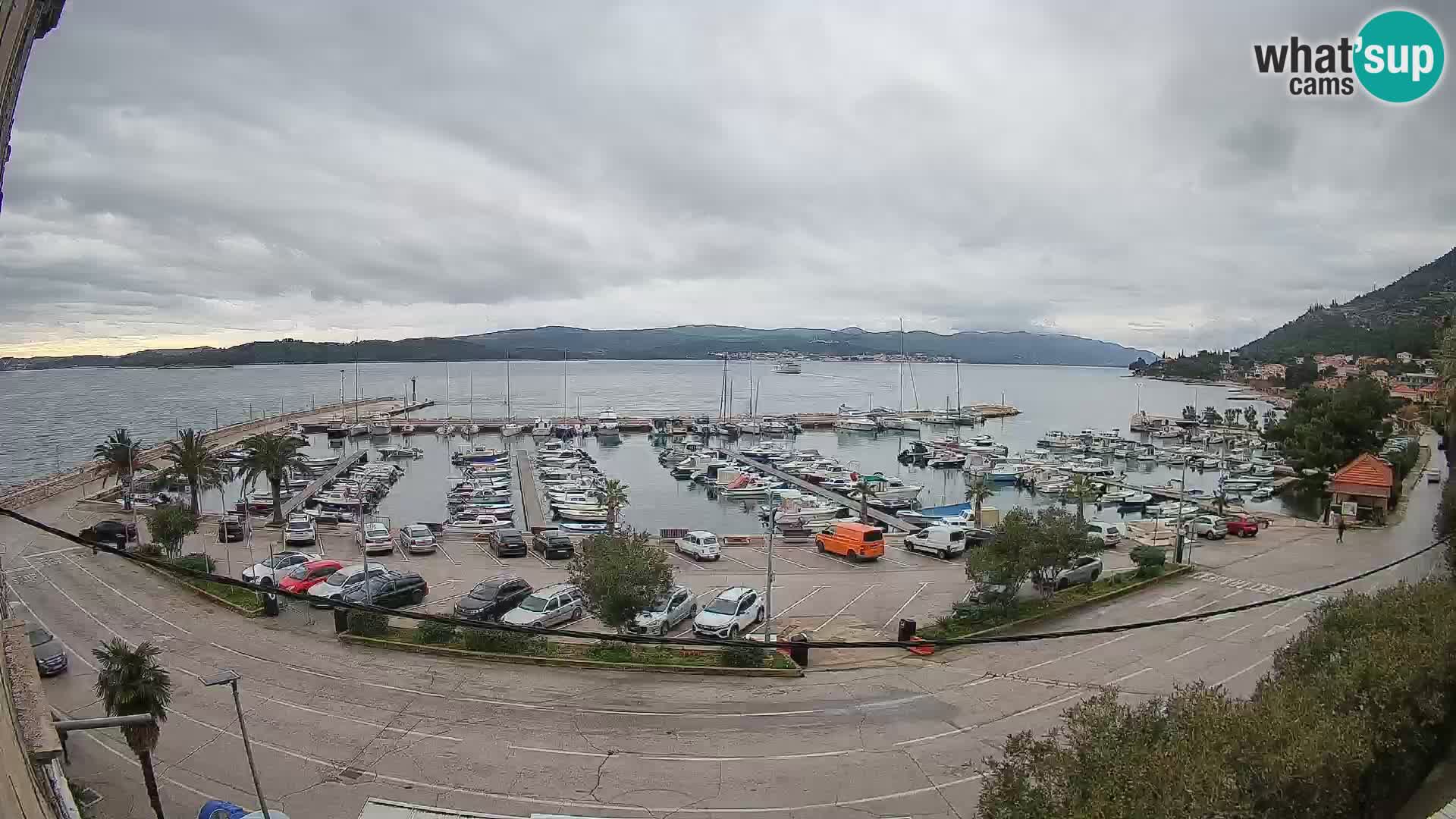 Web kamera Orebić Riva – Trajekt za Korčulu uživo