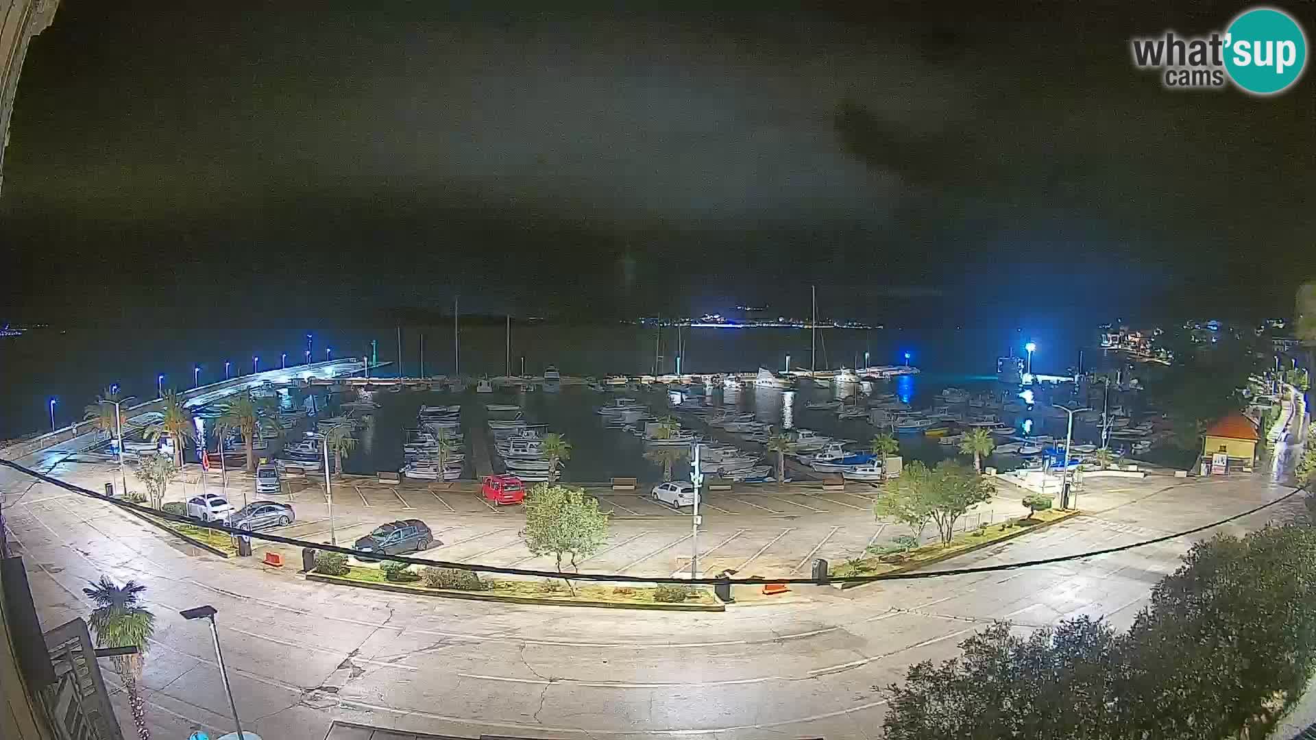 Web kamera Orebić Riva – Trajekt za Korčulu uživo