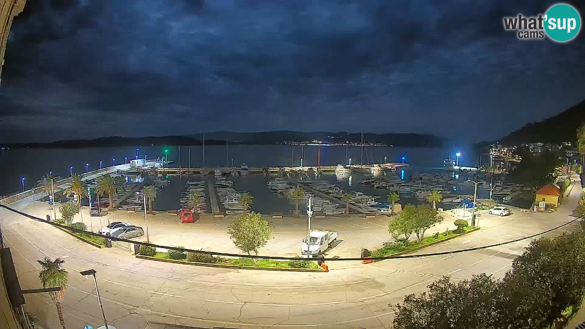 Web kamera Orebić Riva – Trajekt za Korčulu uživo