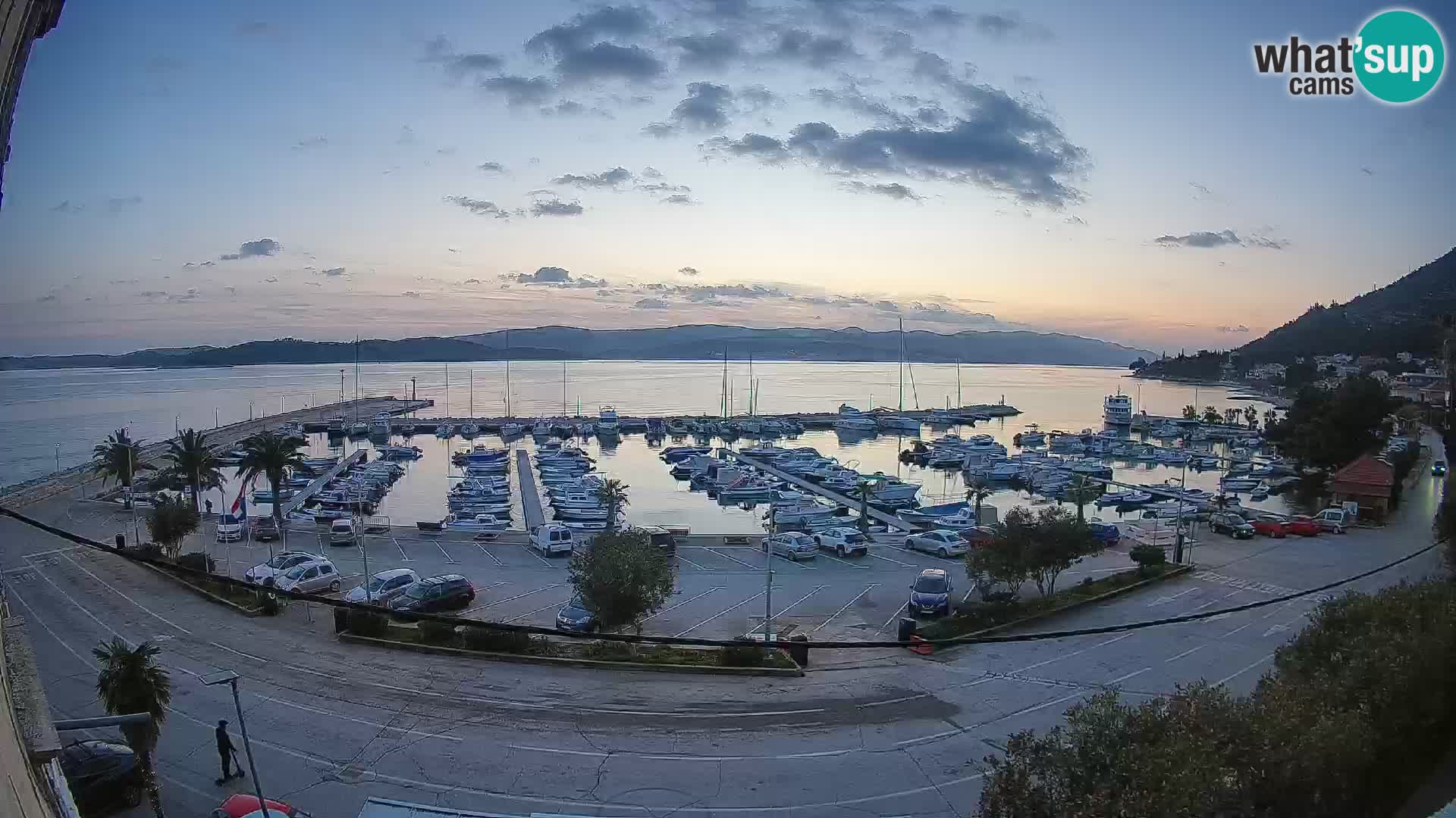 Web kamera Orebić Riva – Trajekt za Korčulu uživo