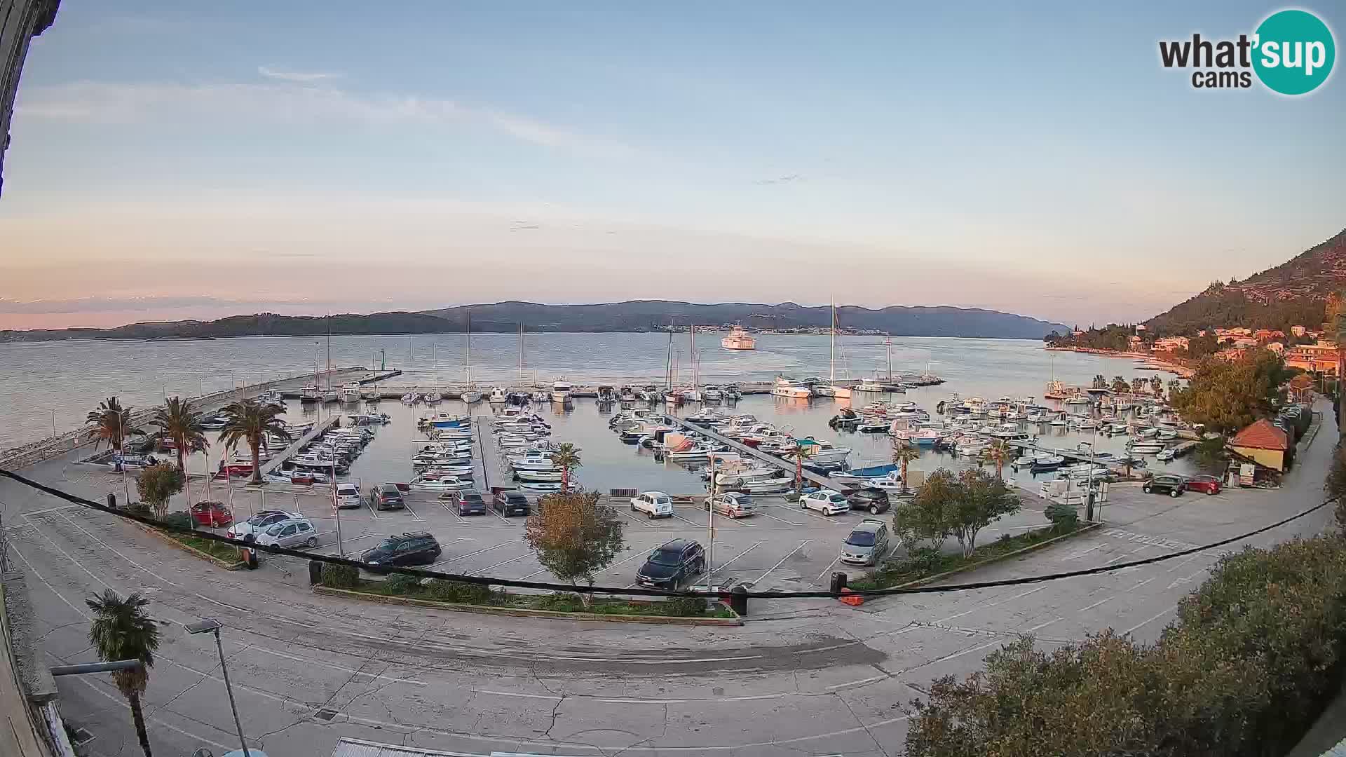 Spletna kamera Orebić Riva – Trajekt za Korčulo v živo