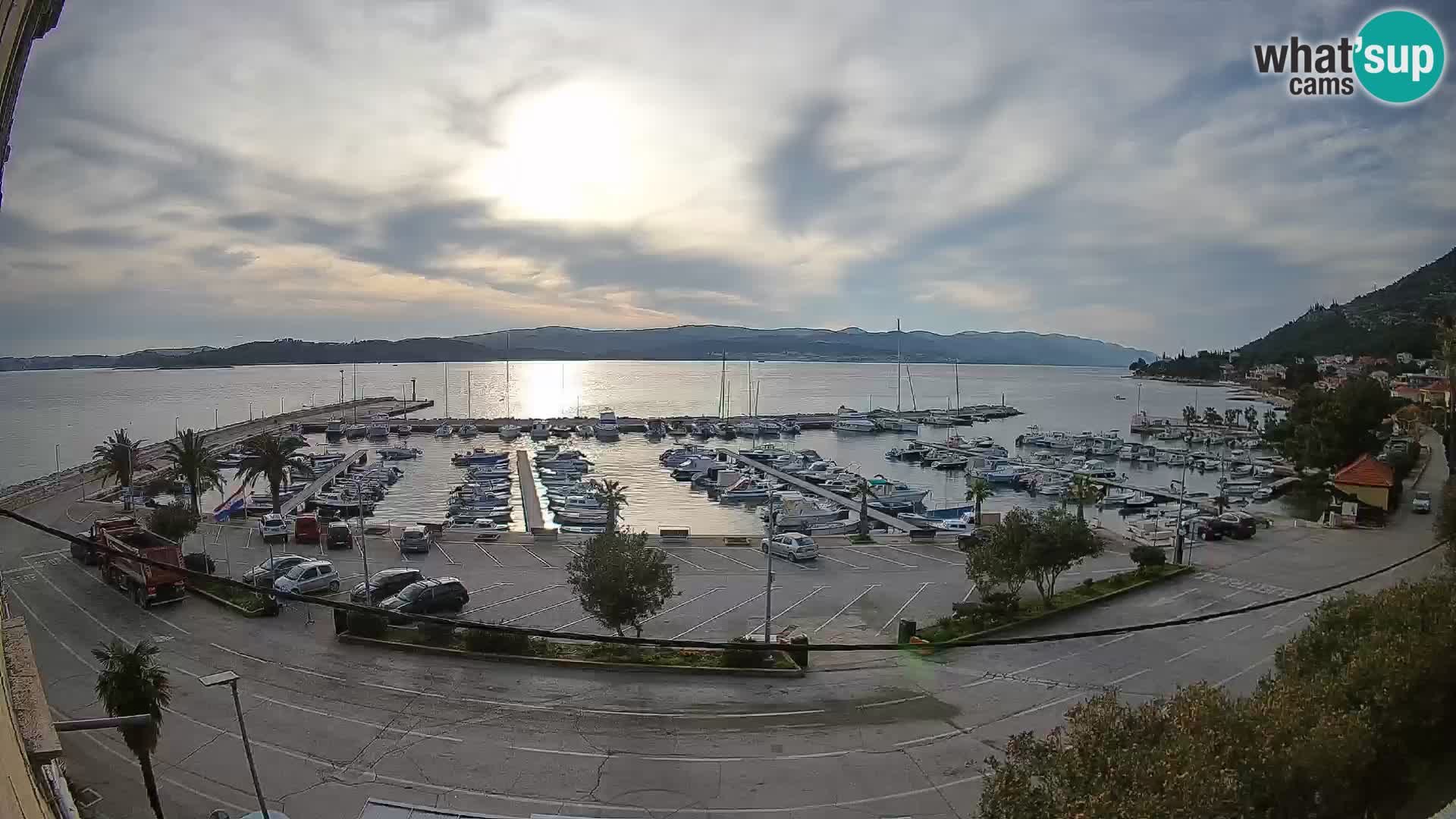 Web kamera Orebić Riva – Trajekt za Korčulu uživo