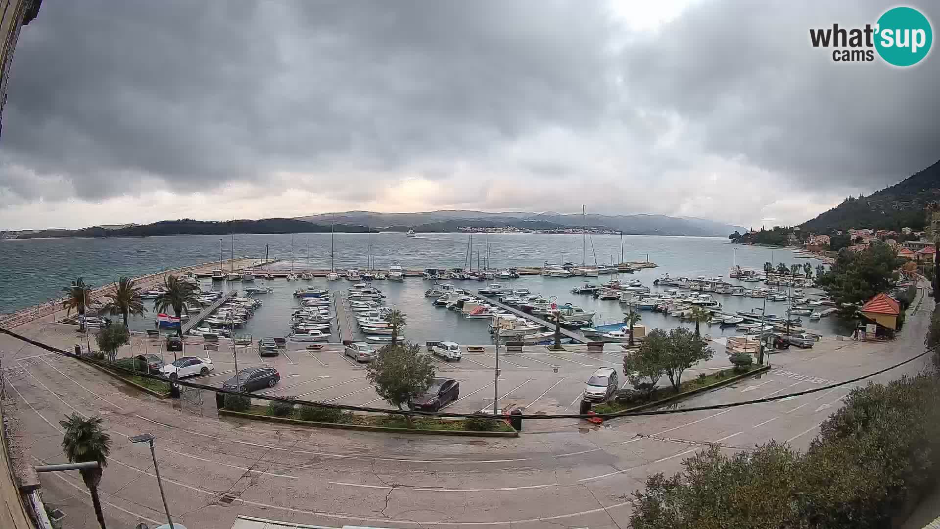 Web kamera Orebić Riva – Trajekt za Korčulu uživo