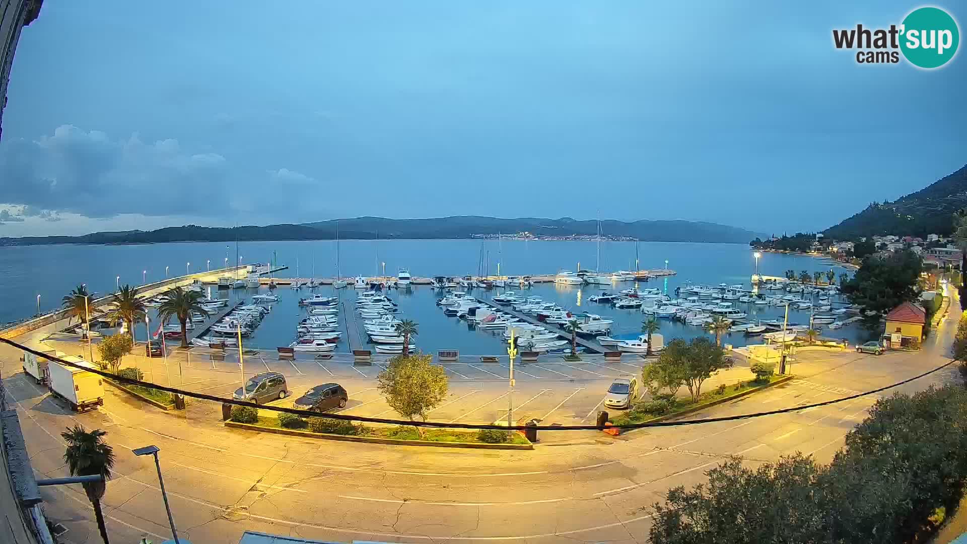 Web kamera Orebić Riva – Trajekt za Korčulu uživo