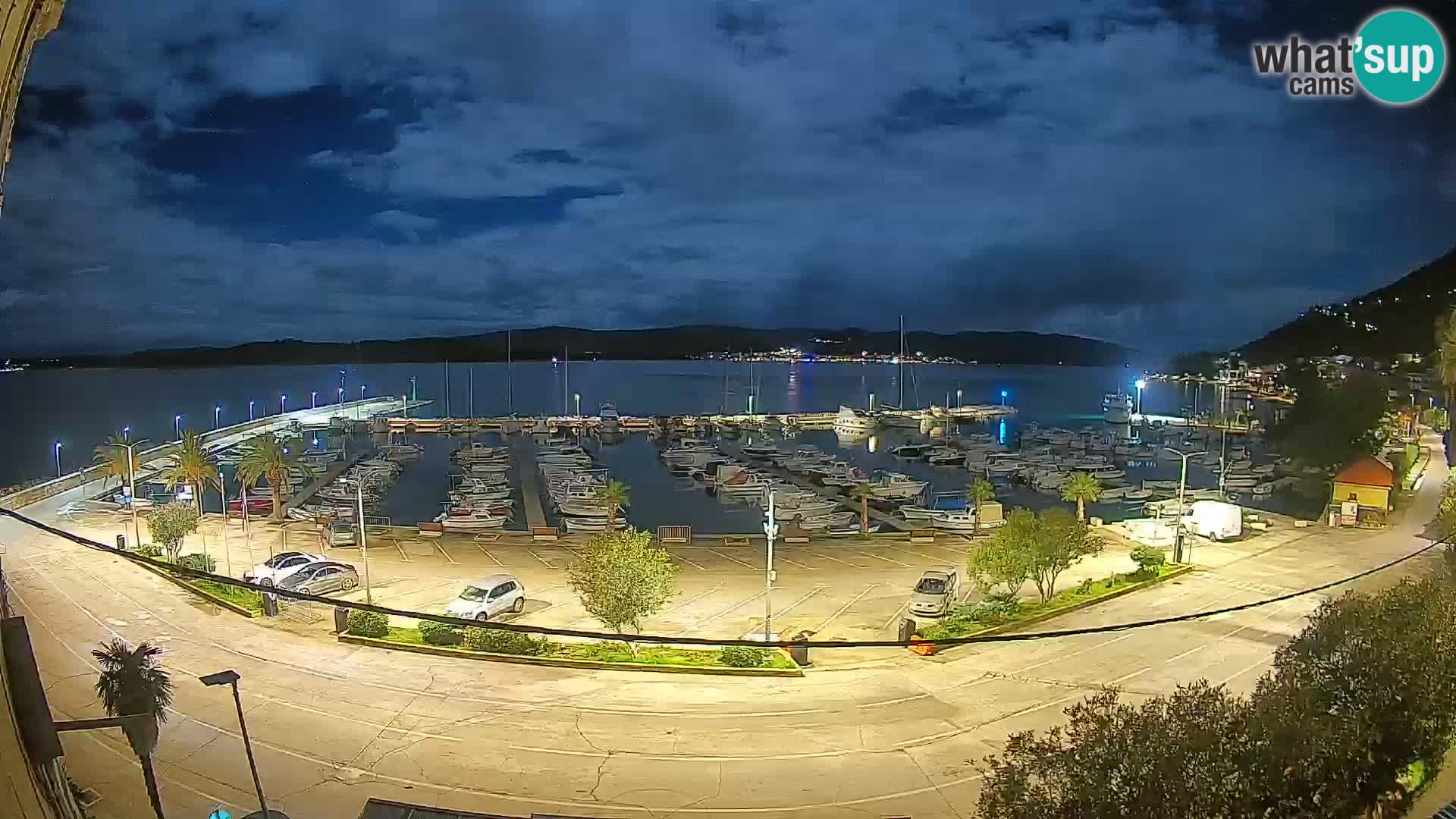 Web kamera Orebić Riva – Trajekt za Korčulu uživo