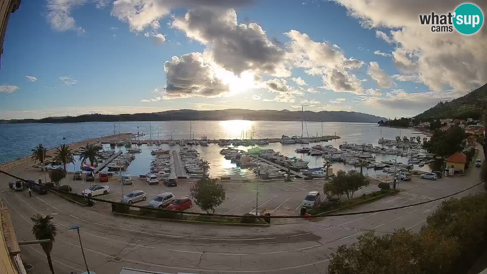 Web kamera Orebić Riva – Trajekt za Korčulu uživo