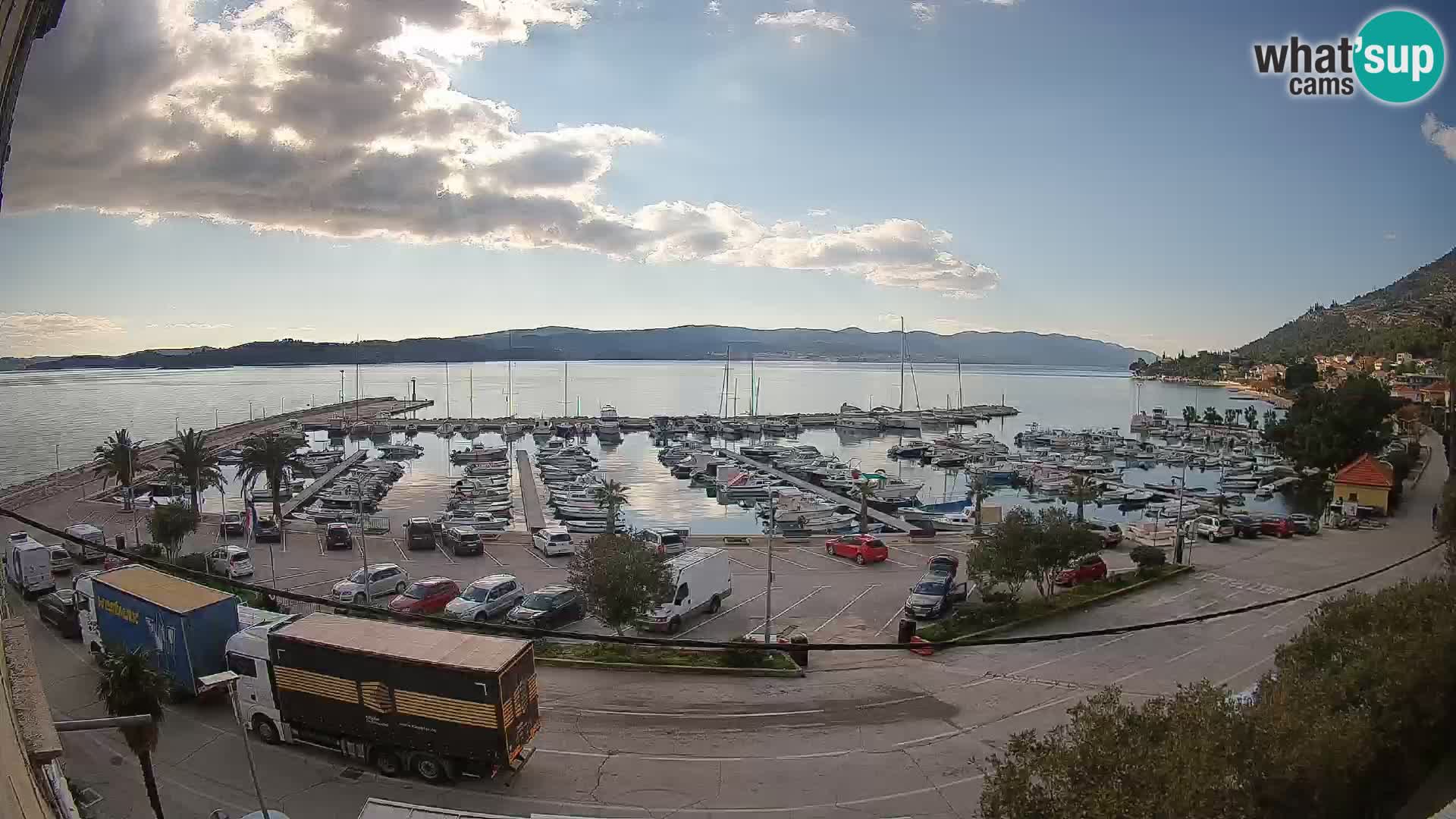 Web kamera Orebić Riva – Trajekt za Korčulu uživo