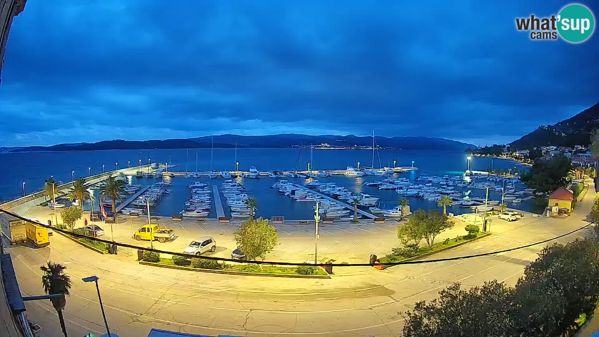 Web kamera Orebić Riva – Trajekt za Korčulu uživo