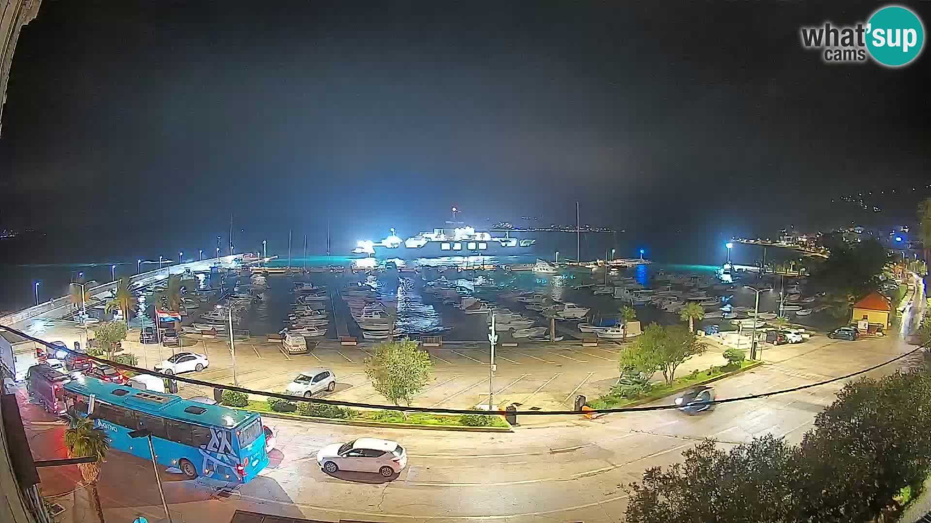 Web kamera Orebić Riva – Trajekt za Korčulu uživo