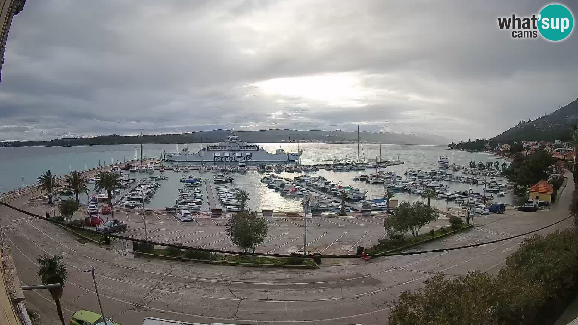 Spletna kamera Orebić Riva – Trajekt za Korčulo v živo