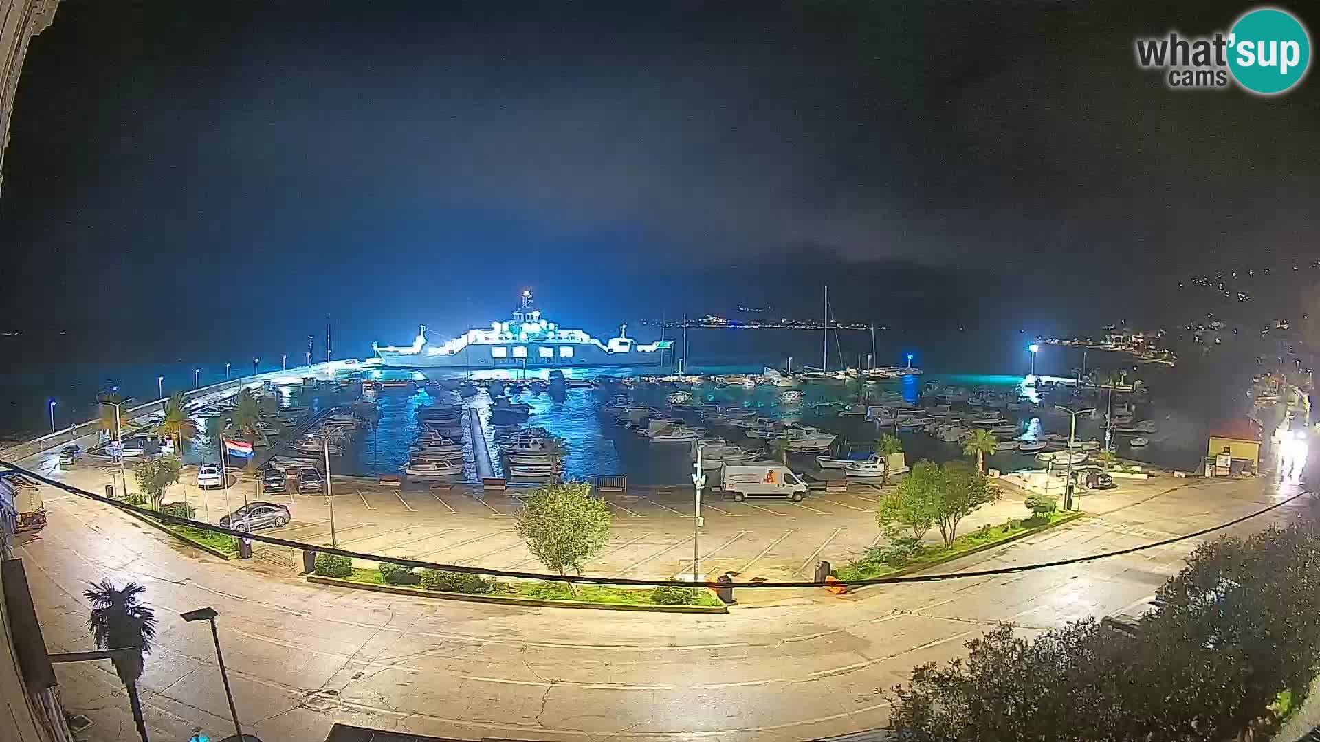 Web kamera Orebić Riva – Trajekt za Korčulu uživo