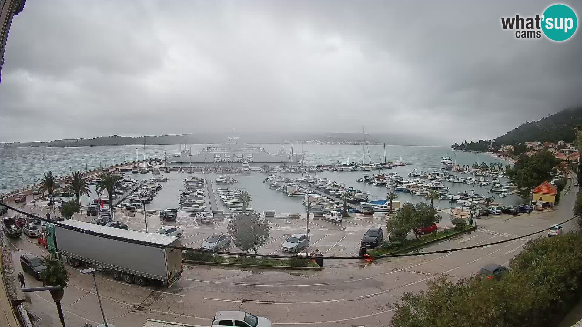 Web kamera Orebić Riva – Trajekt za Korčulu uživo