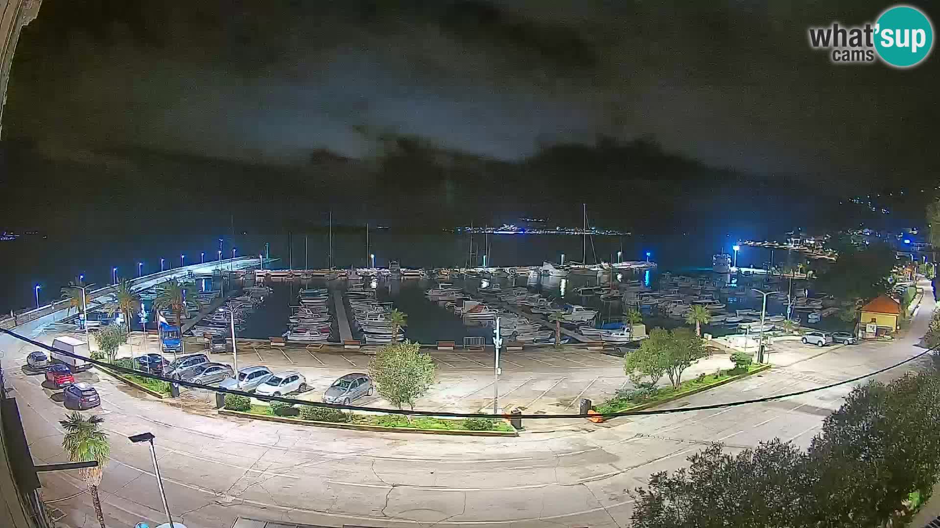 Web kamera Orebić Riva – Trajekt za Korčulu uživo