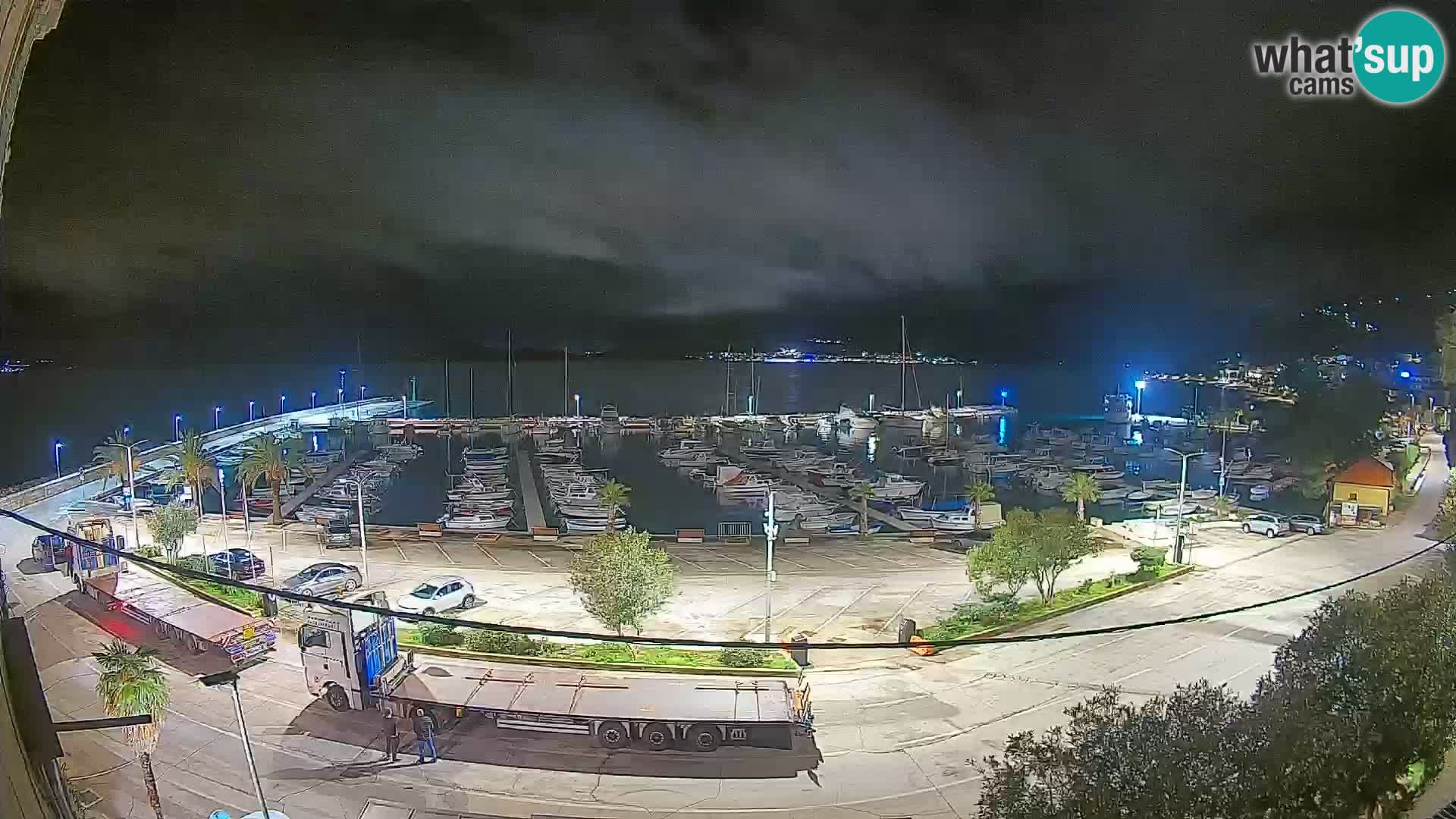 Spletna kamera Orebić Riva – Trajekt za Korčulo v živo