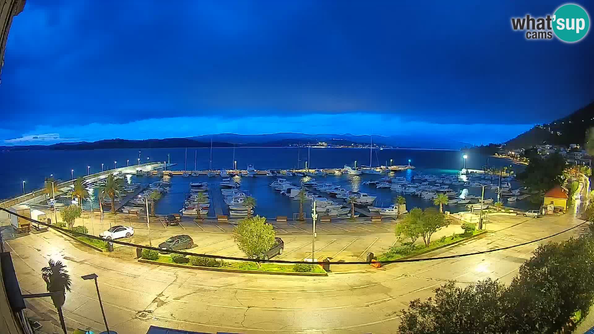 Web kamera Orebić Riva – Trajekt za Korčulu uživo