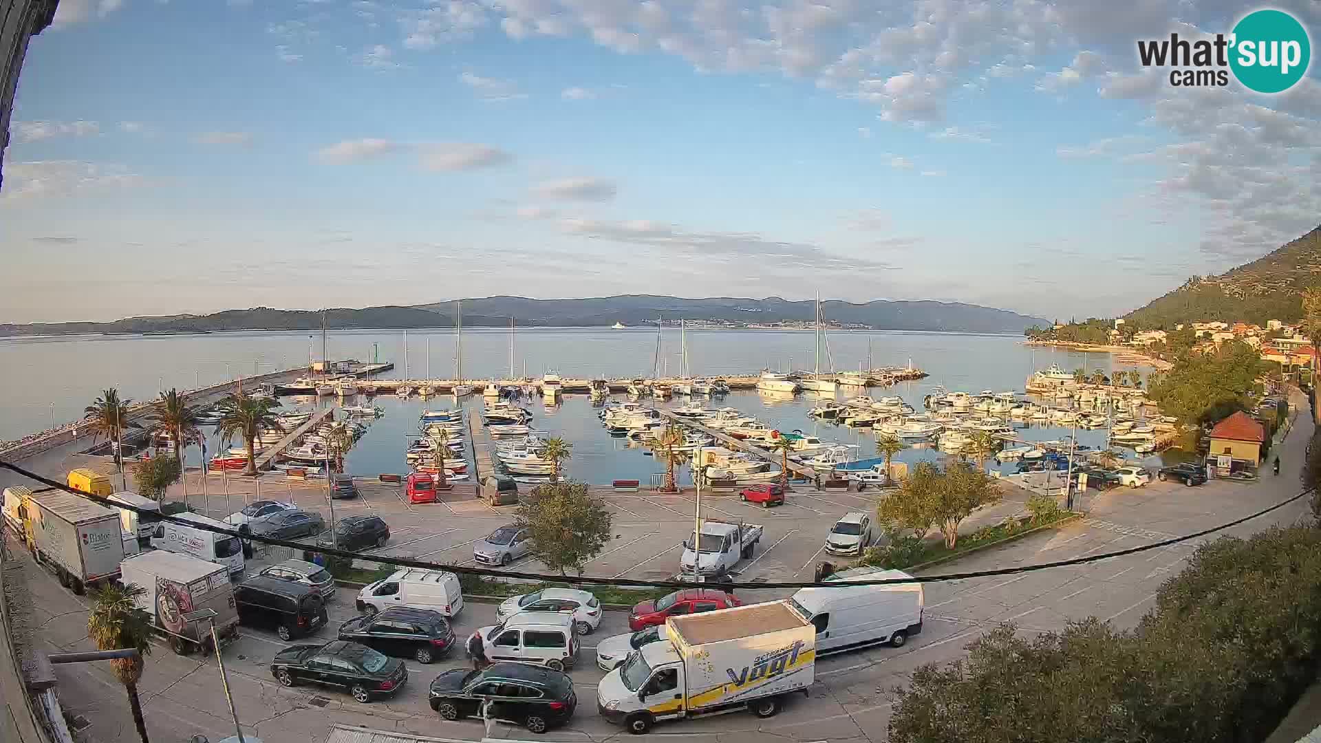 Web kamera Orebić Riva – Trajekt za Korčulu uživo