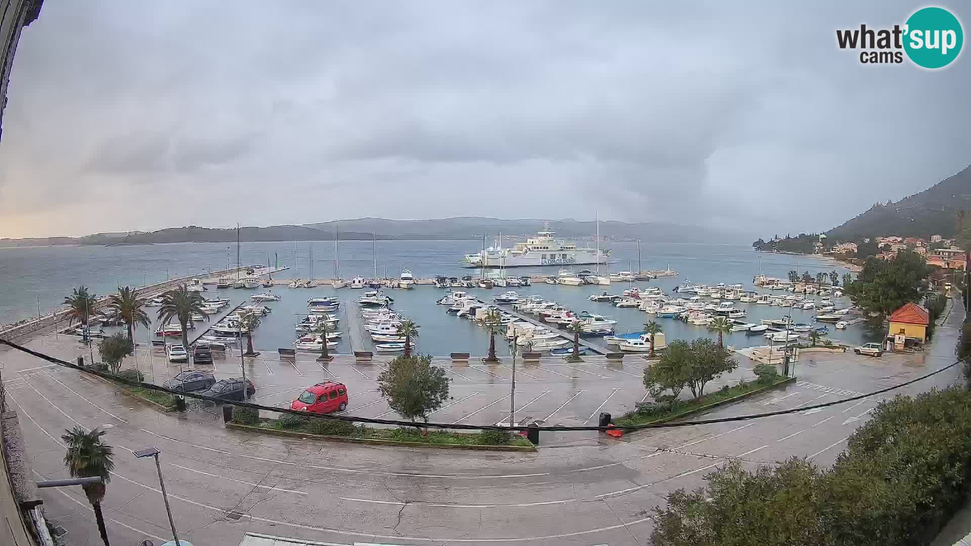 Web kamera Orebić Riva – Trajekt za Korčulu uživo