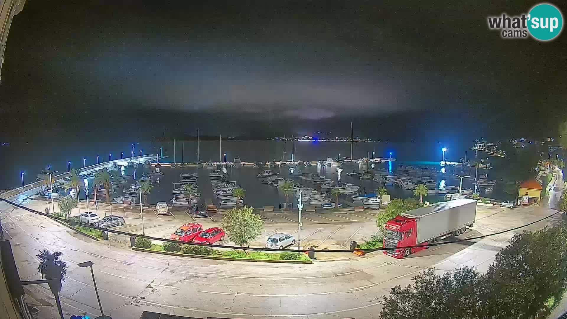 Web kamera Orebić Riva – Trajekt za Korčulu uživo