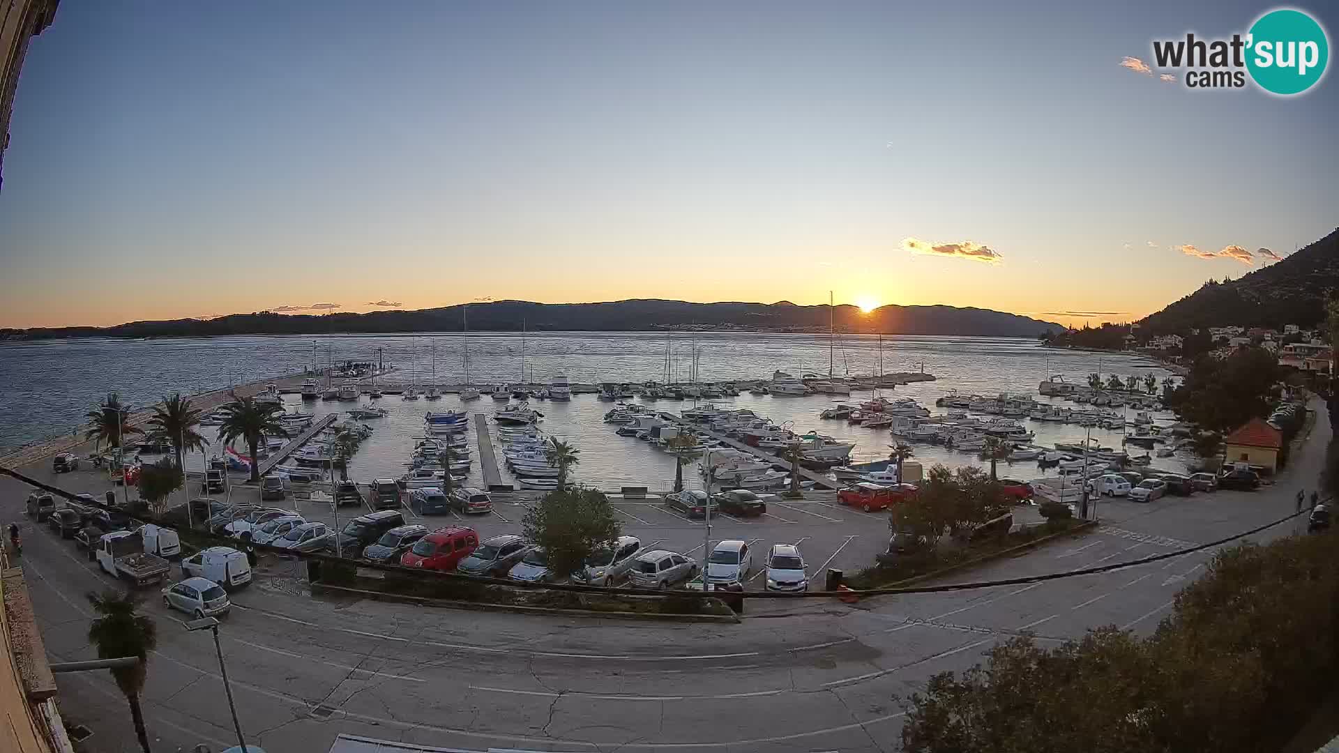 Web kamera Orebić Riva – Trajekt za Korčulu uživo