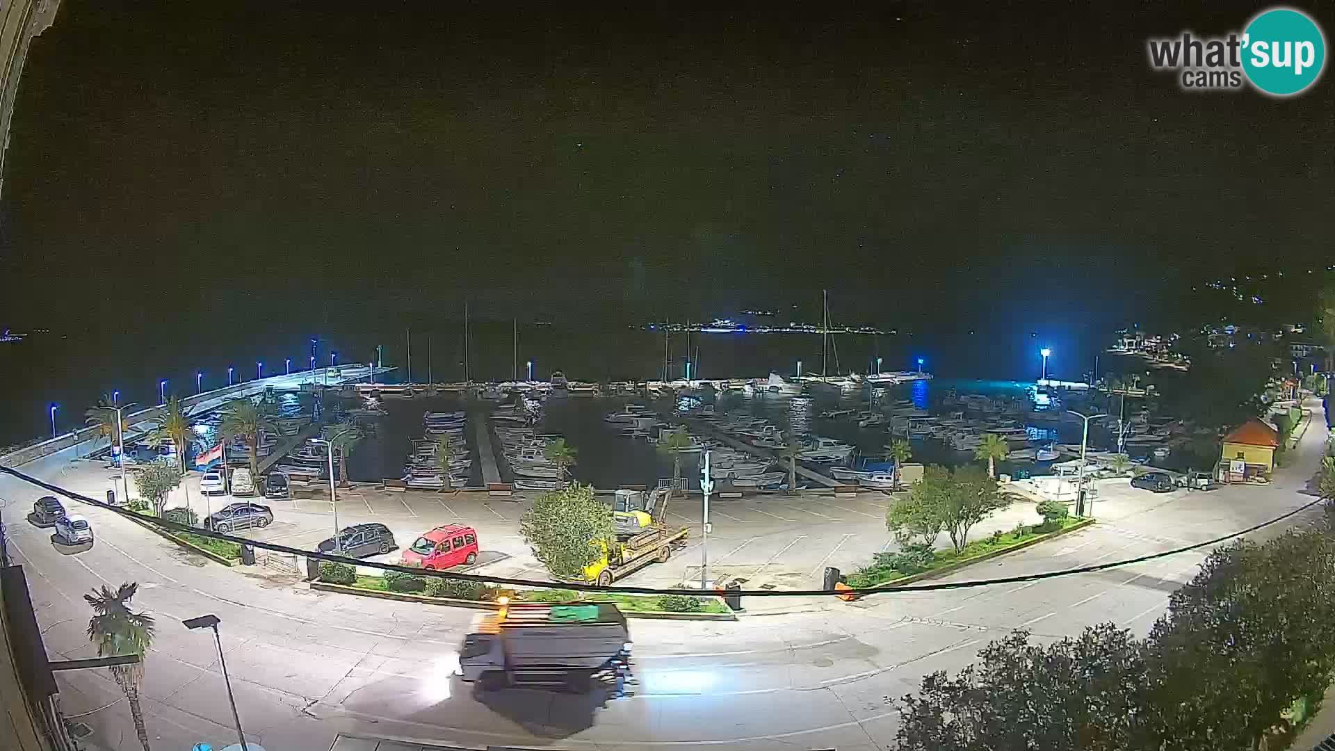 Web kamera Orebić Riva – Trajekt za Korčulu uživo