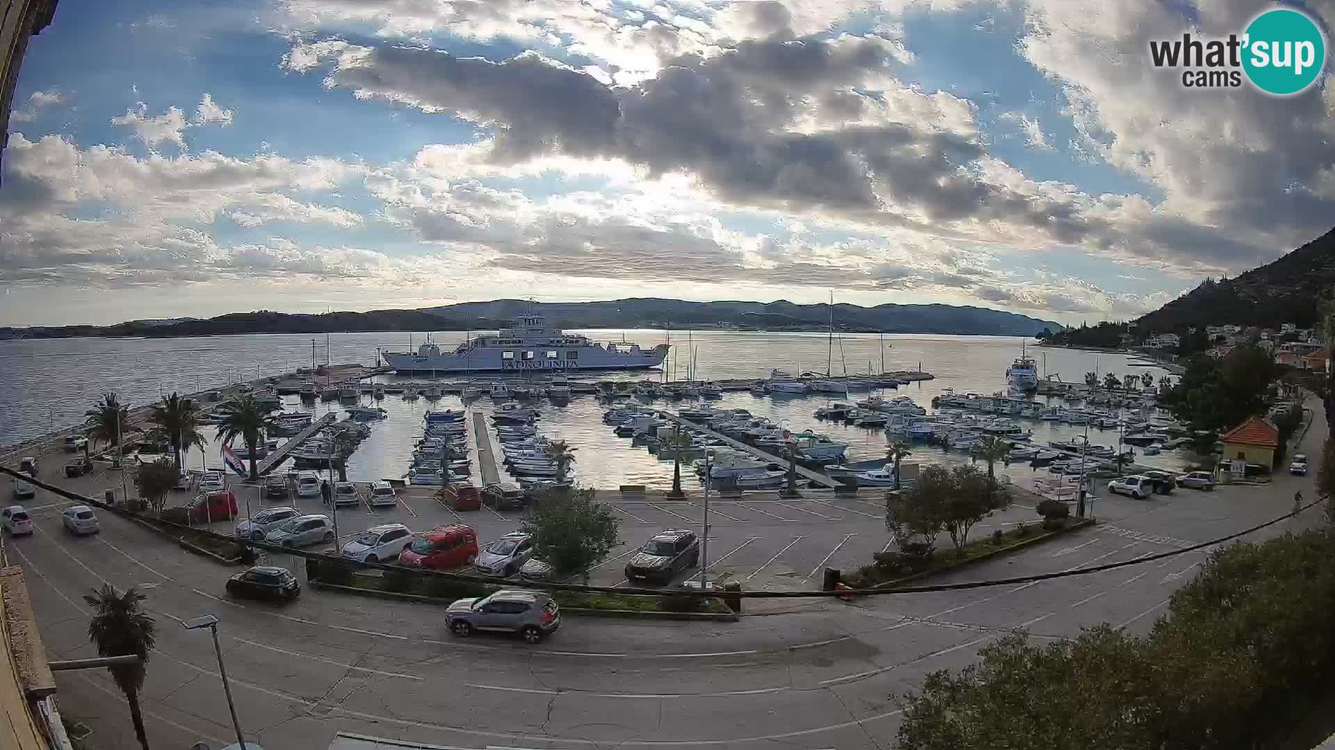 Web kamera Orebić Riva – Trajekt za Korčulu uživo
