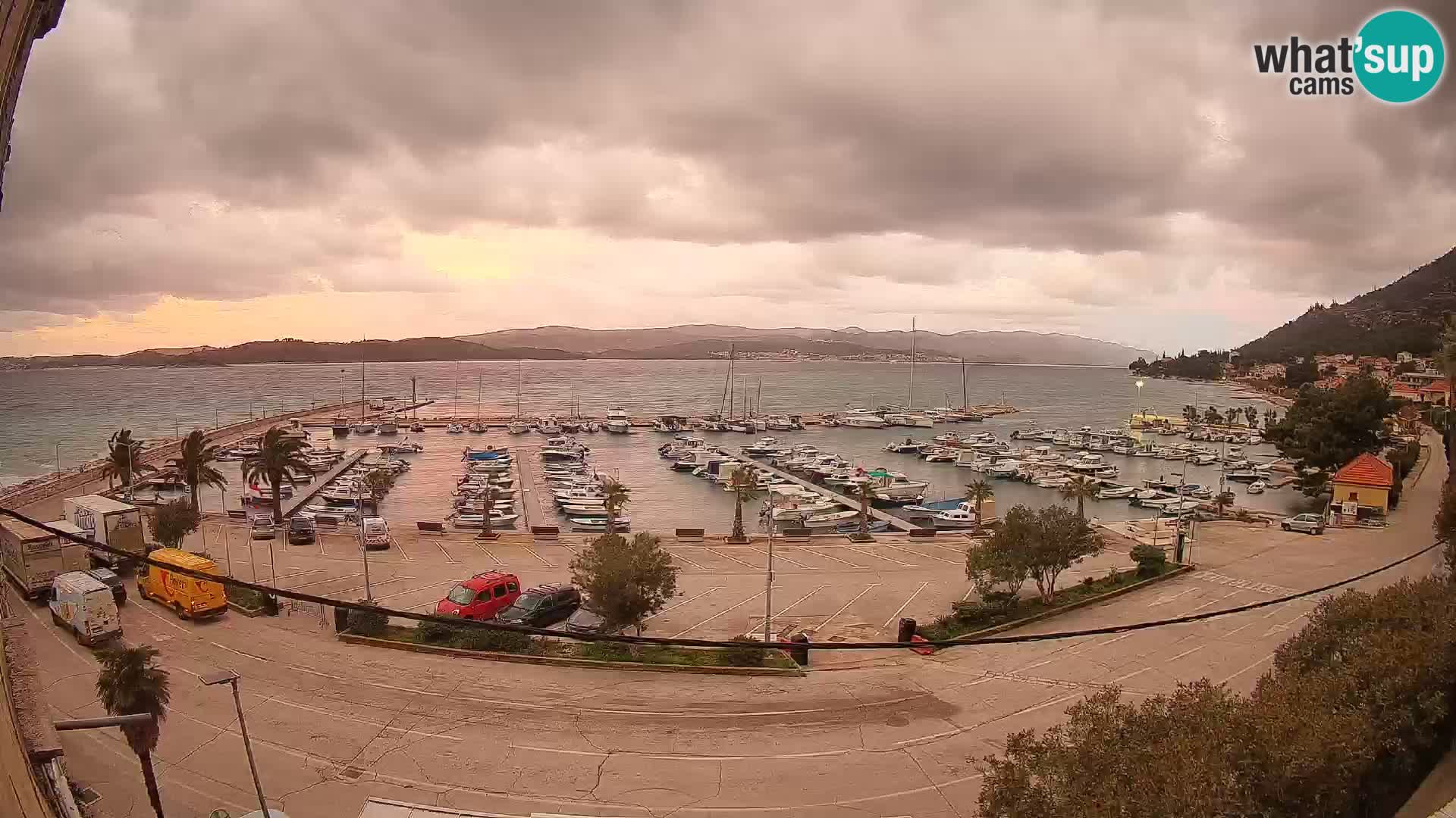 Webcam Orebić Riva – Ferry to Korčula Live