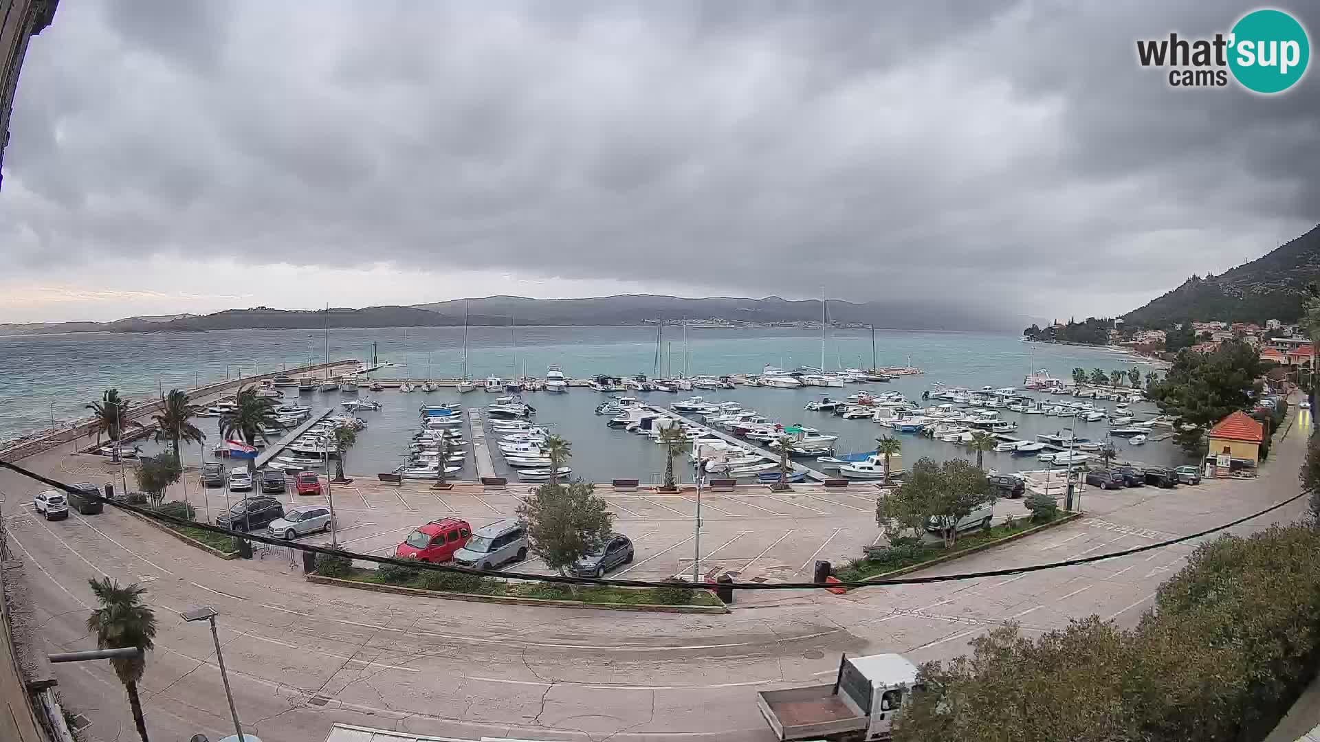 Web kamera Orebić Riva – Trajekt za Korčulu uživo