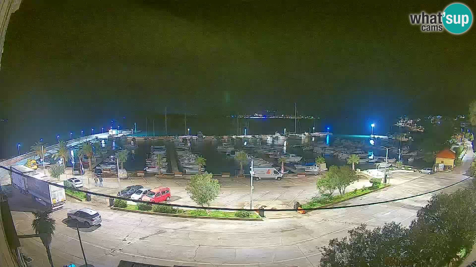 Web kamera Orebić Riva – Trajekt za Korčulu uživo