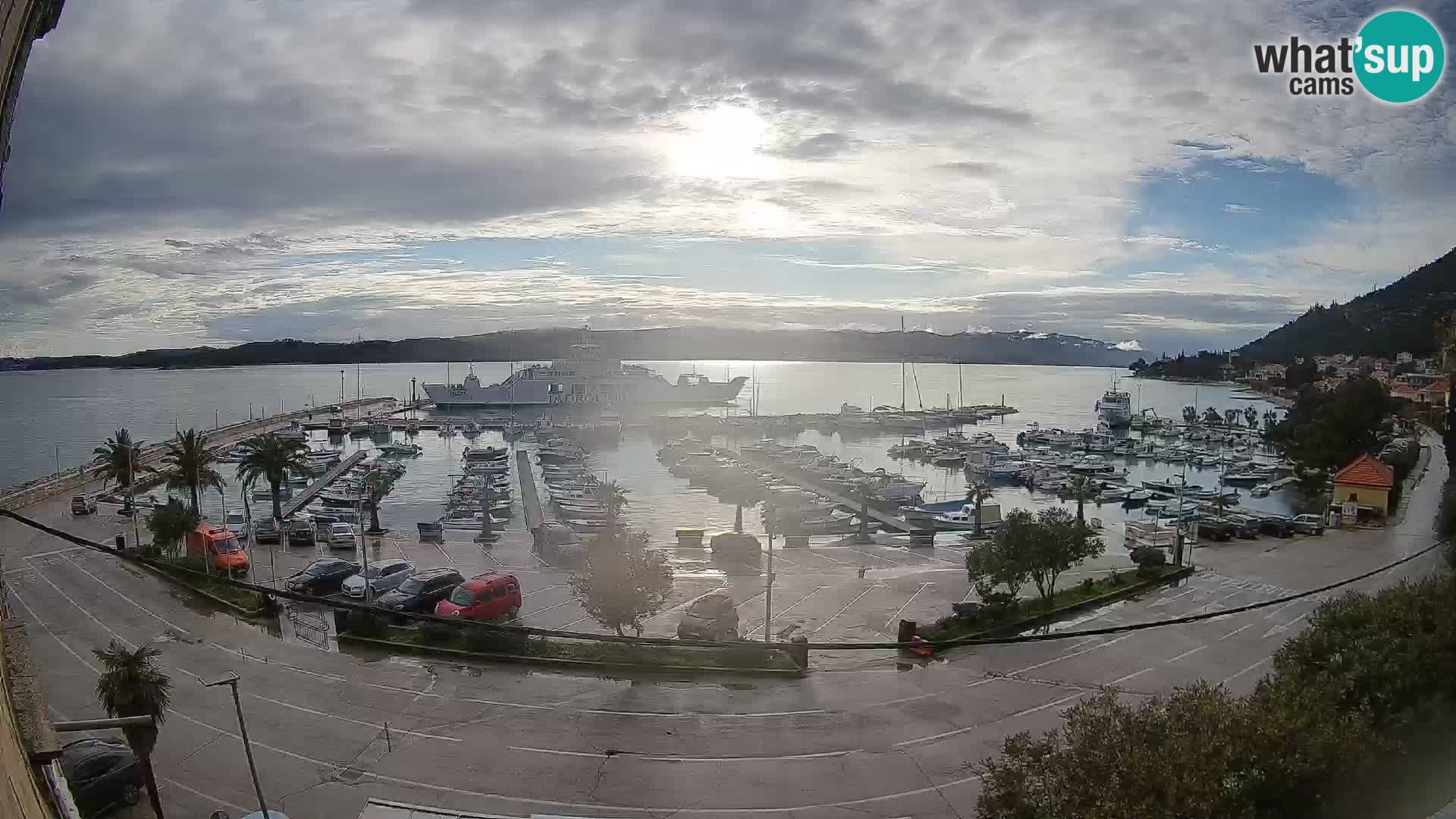 Web kamera Orebić Riva – Trajekt za Korčulu uživo